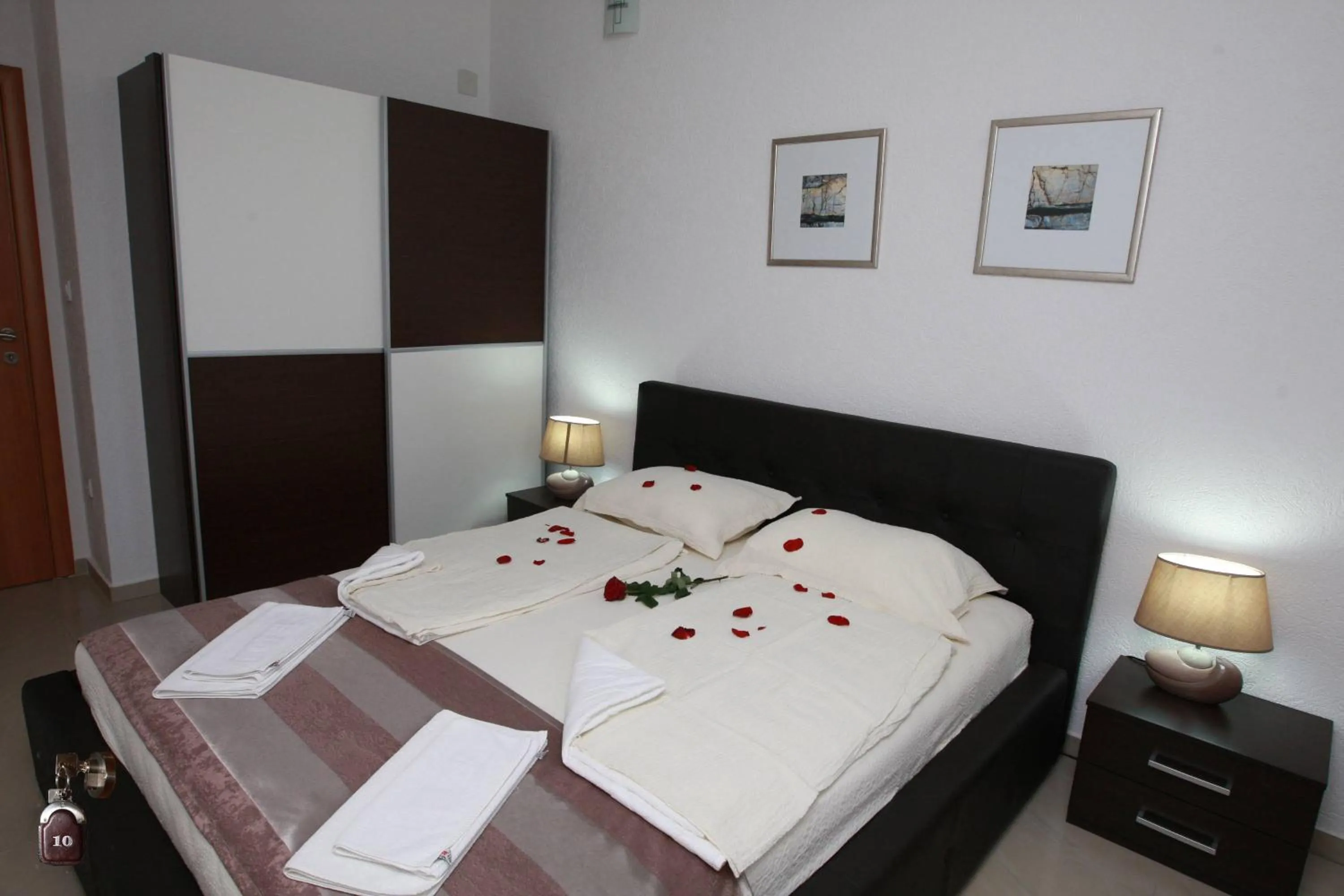 King Suite with Sea View in Villa Andjelina