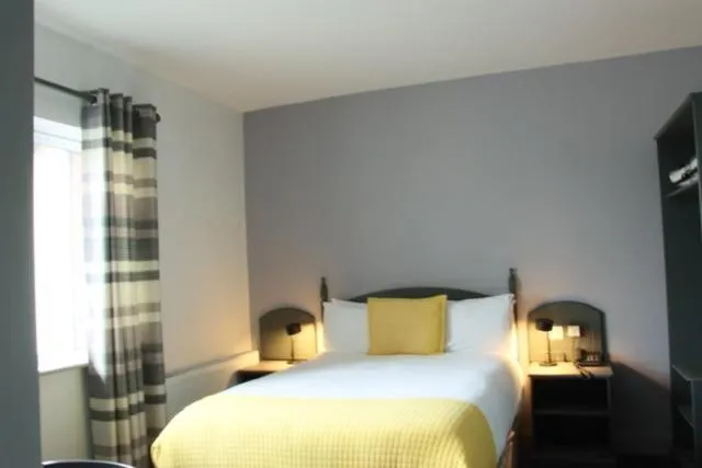 Bedroom, Bed in Ferryport House B&B