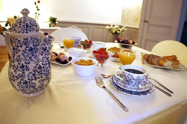 Breakfast in Maison Velvet