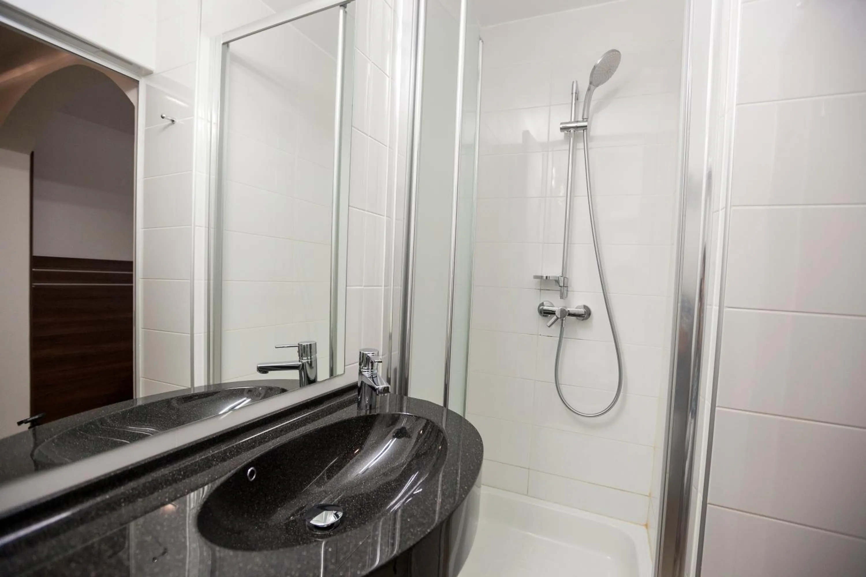 Shower in Hotel Citadella