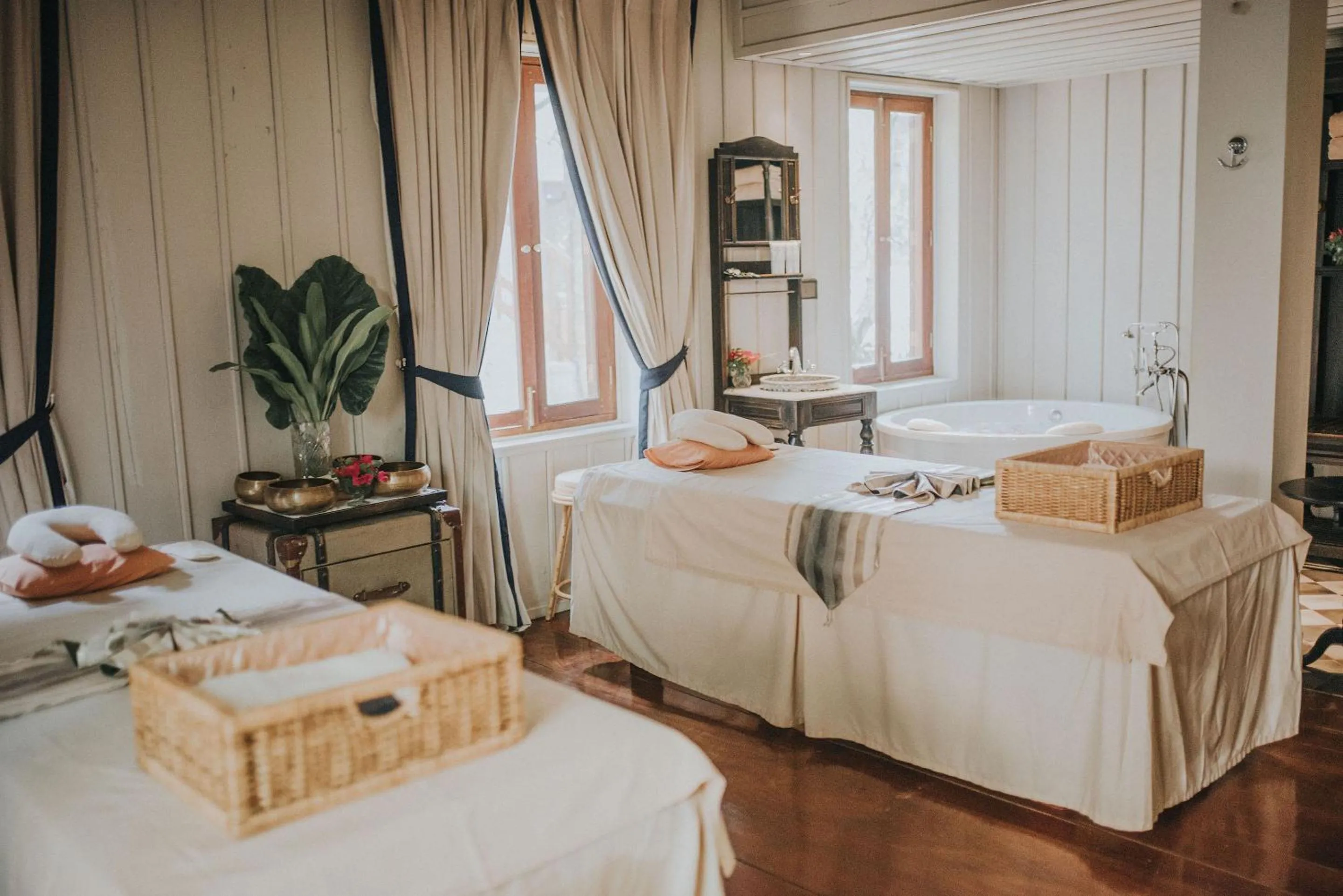 Massage, Bed in Burasari Heritage Luang Prabang