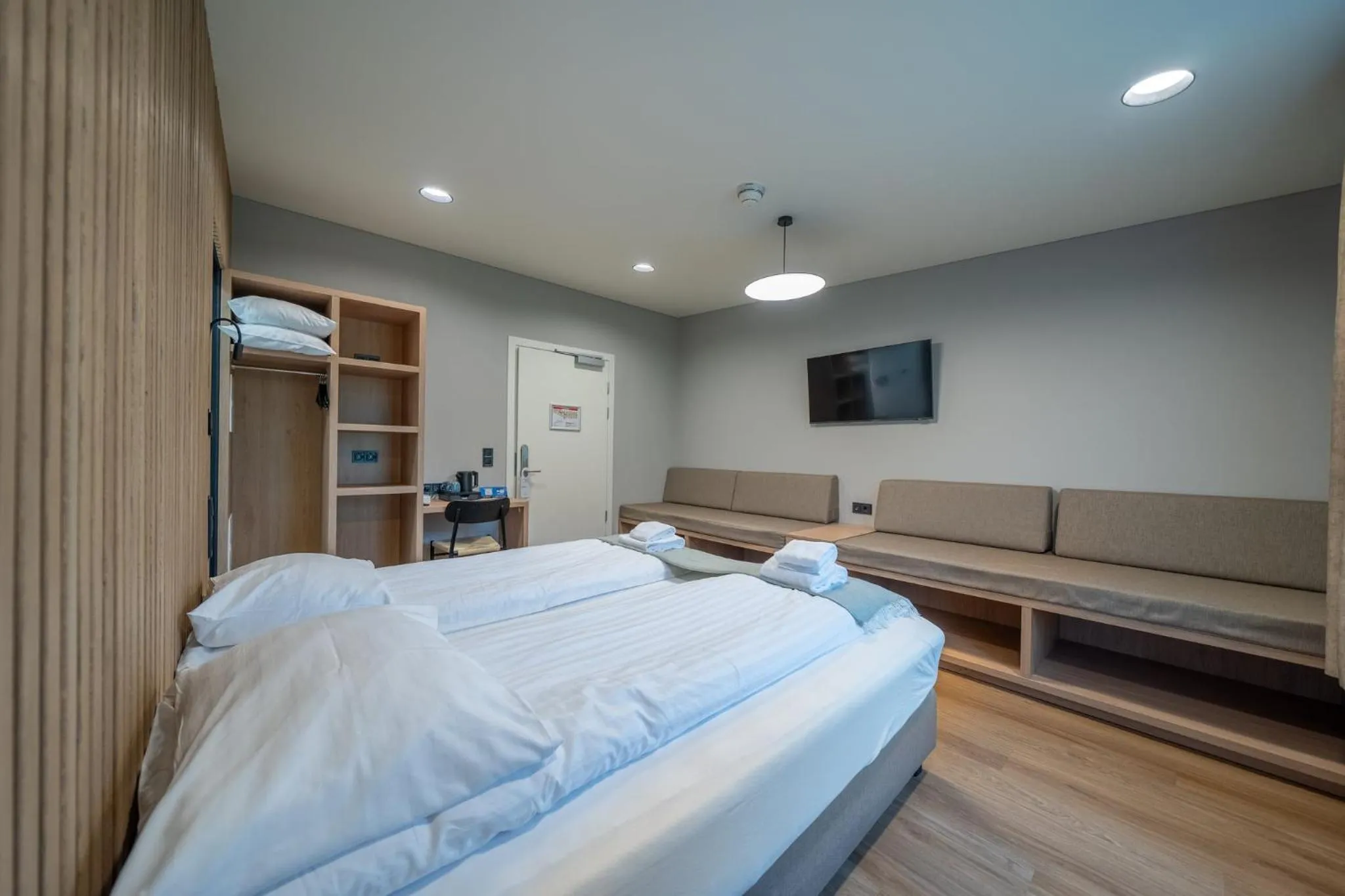 Bedroom, Bed in Adventure Hotel Geirland