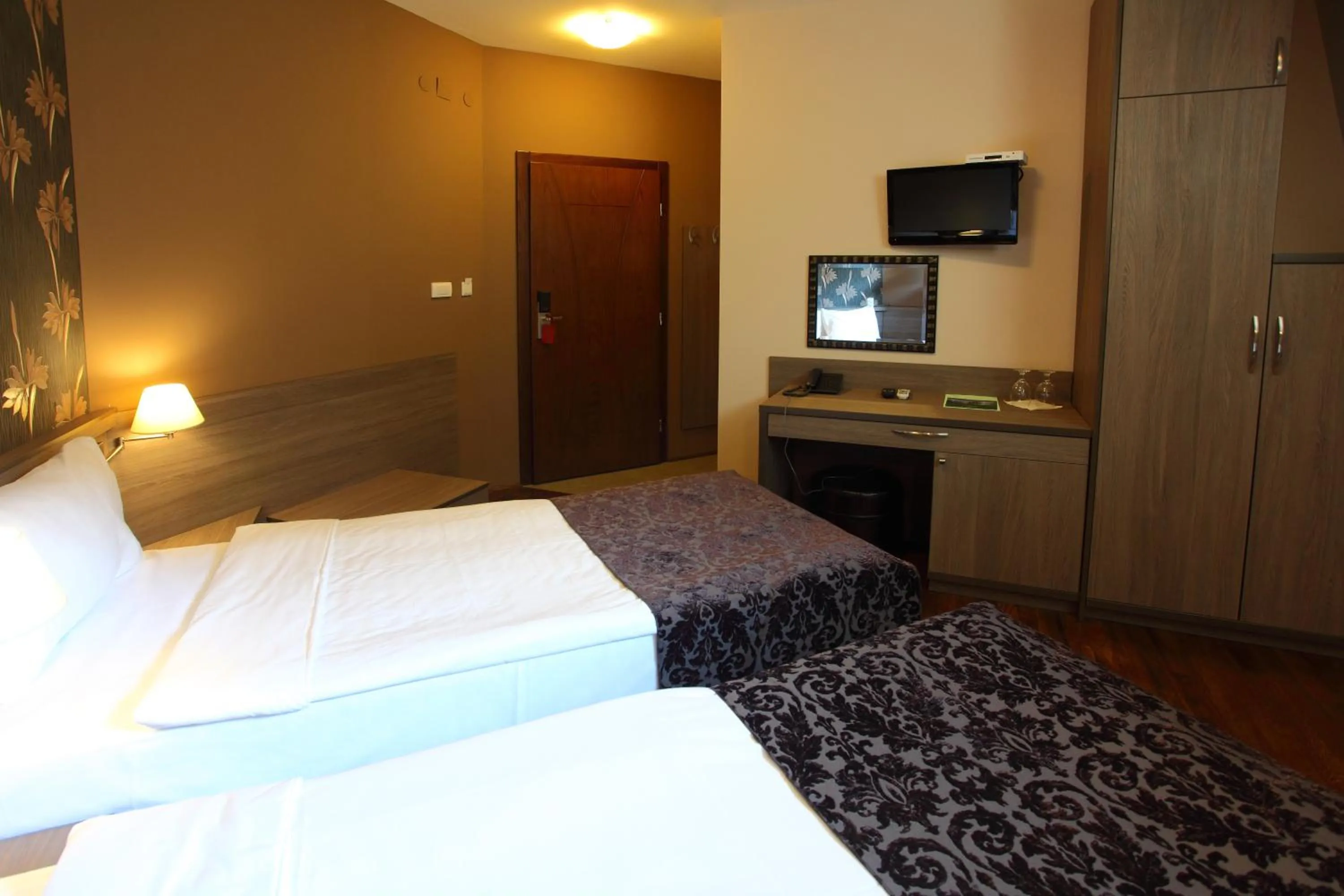 Bed in Hotel Šator