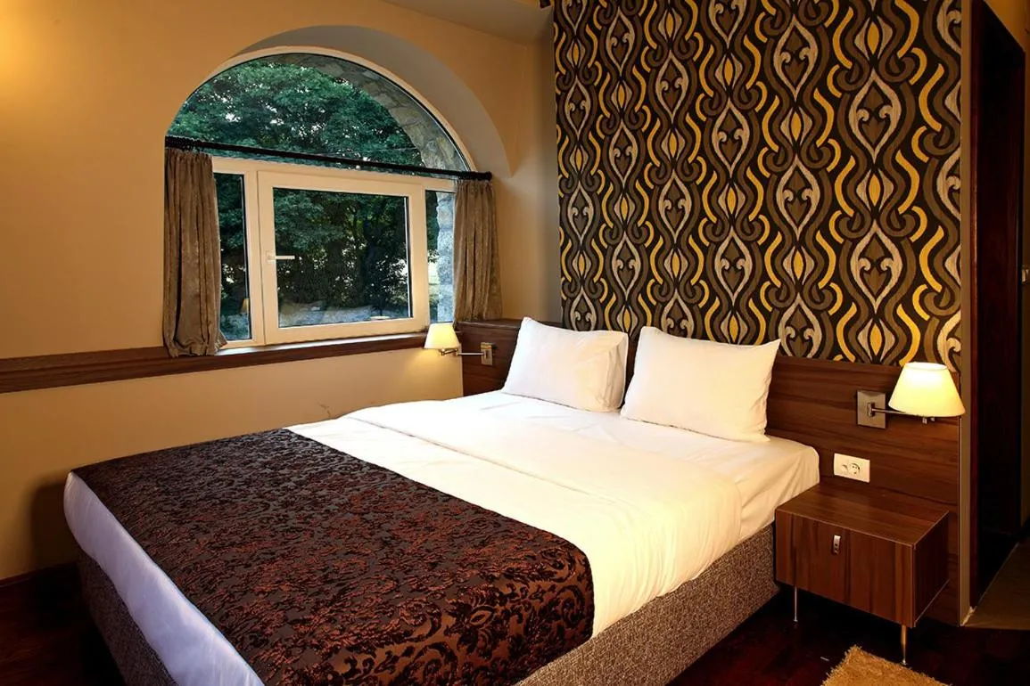 Bed in Hotel Šator