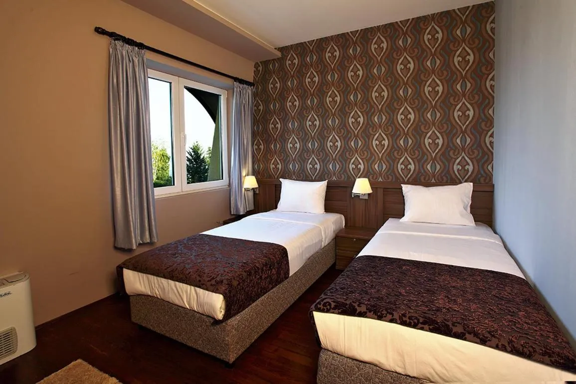 Bed in Hotel Šator