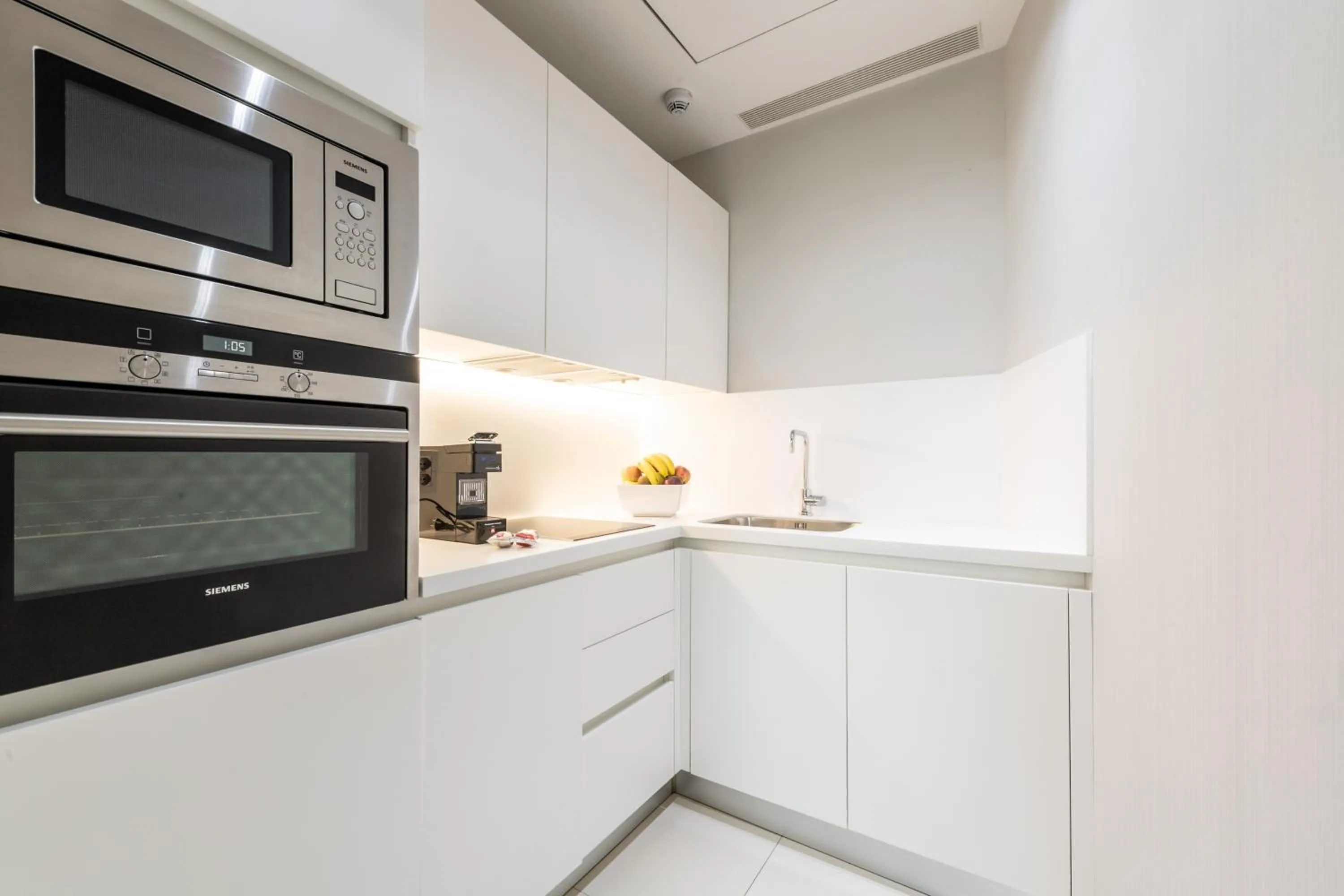Kitchen or kitchenette in DUPARC Contemporary Suites