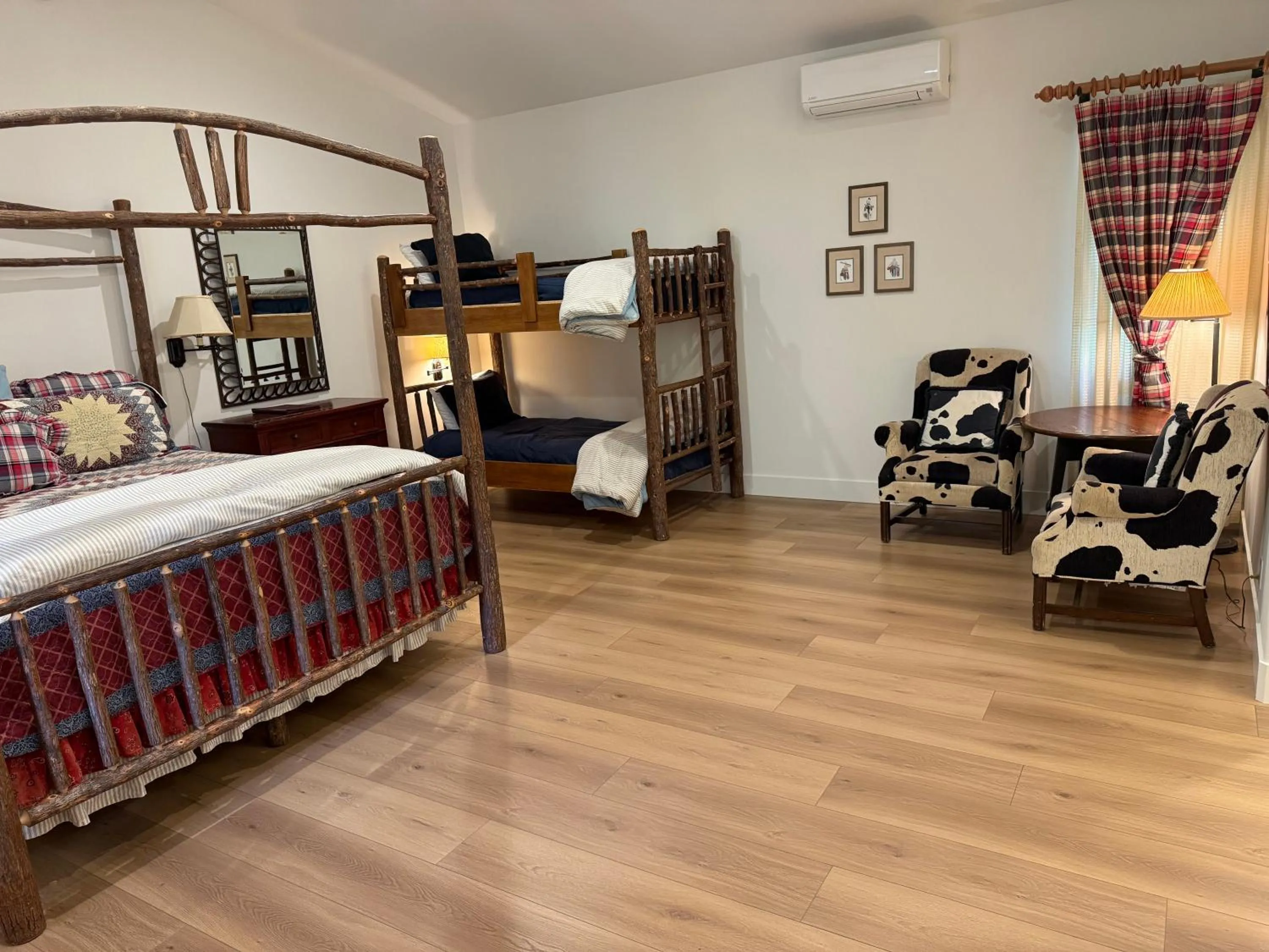 Bed in Circle Bar B Guest Ranch