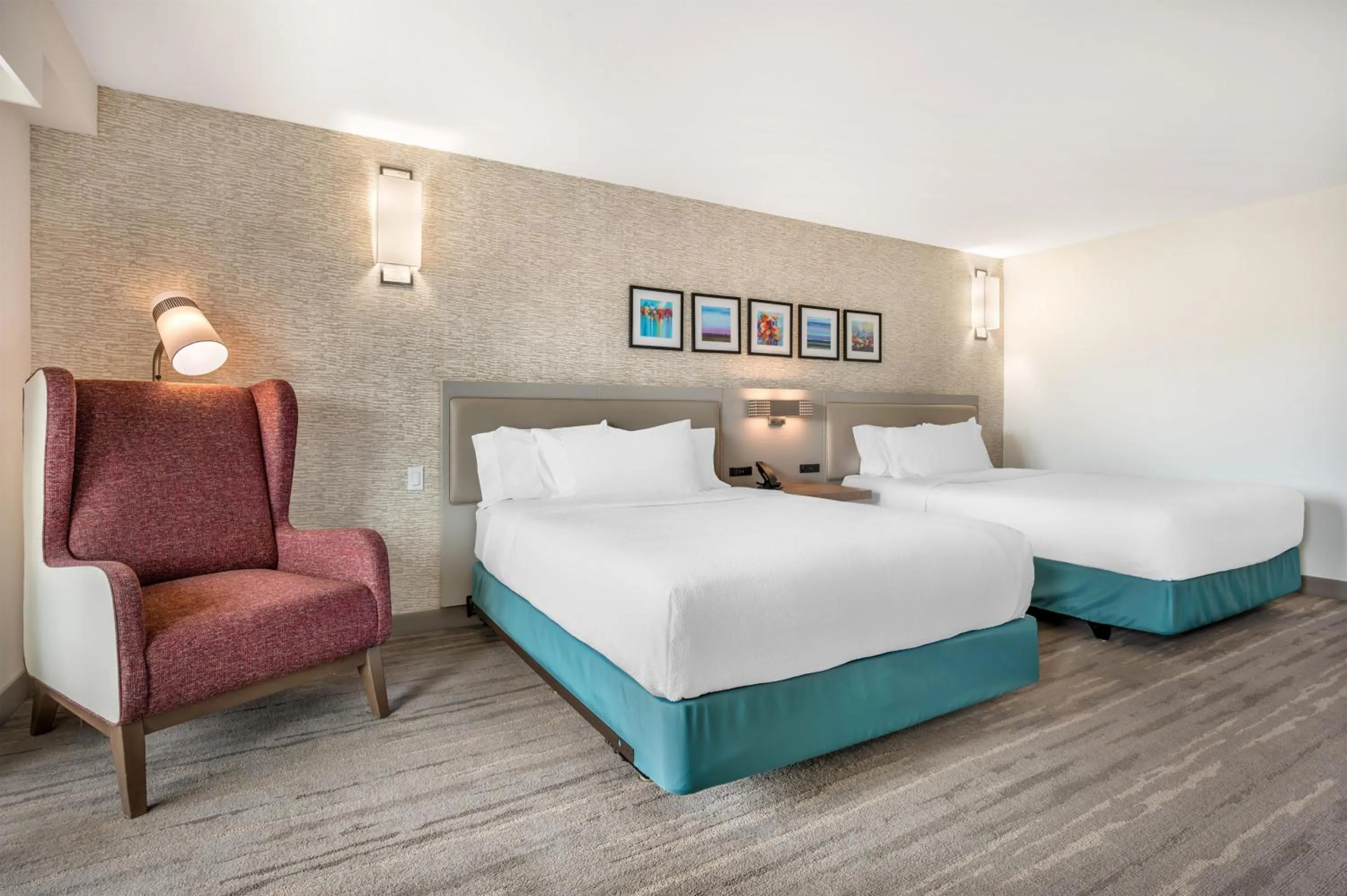 Bed in Hilton Garden Inn Wisconsin Dells