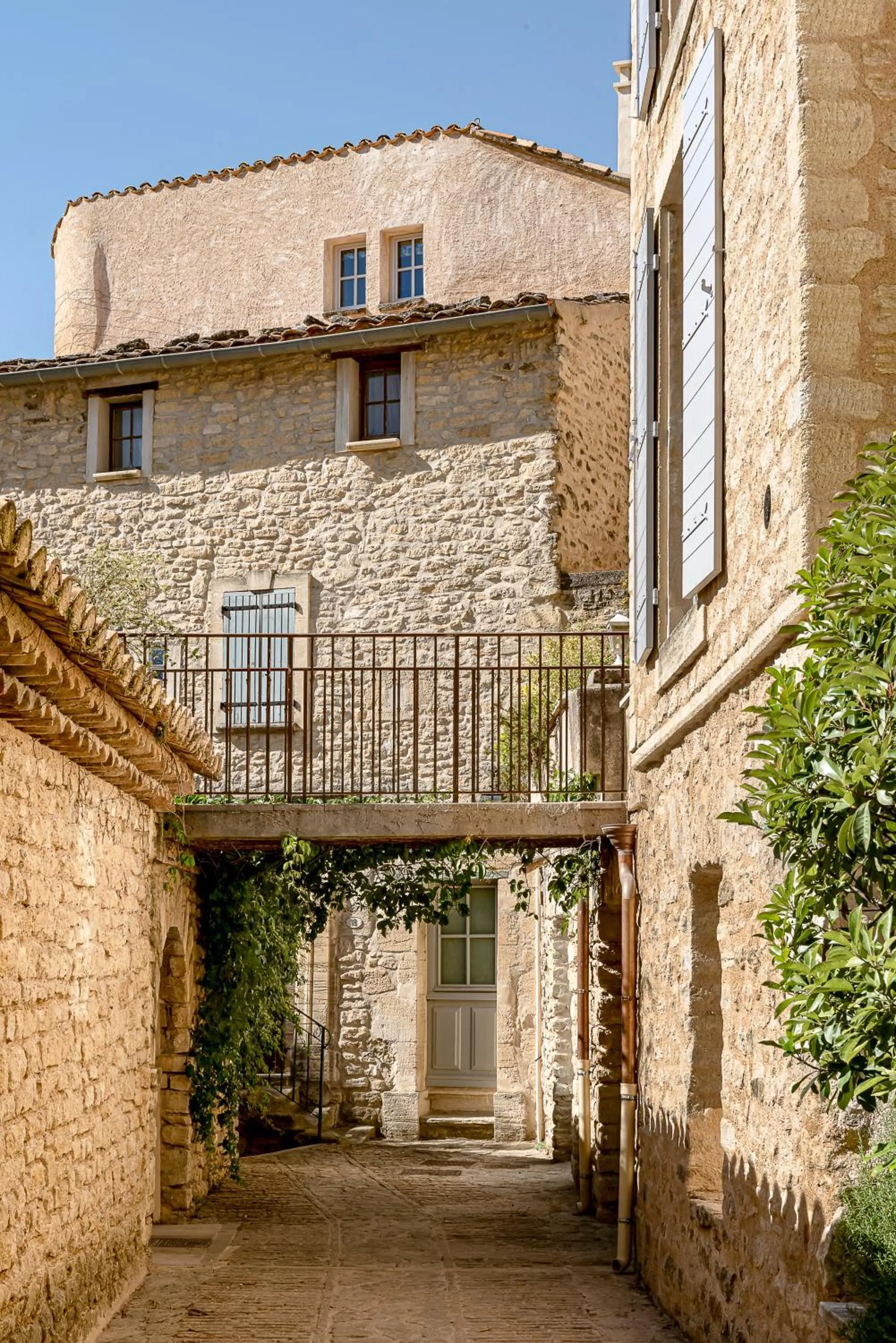 Facade/entrance in Hotel Crillon le Brave