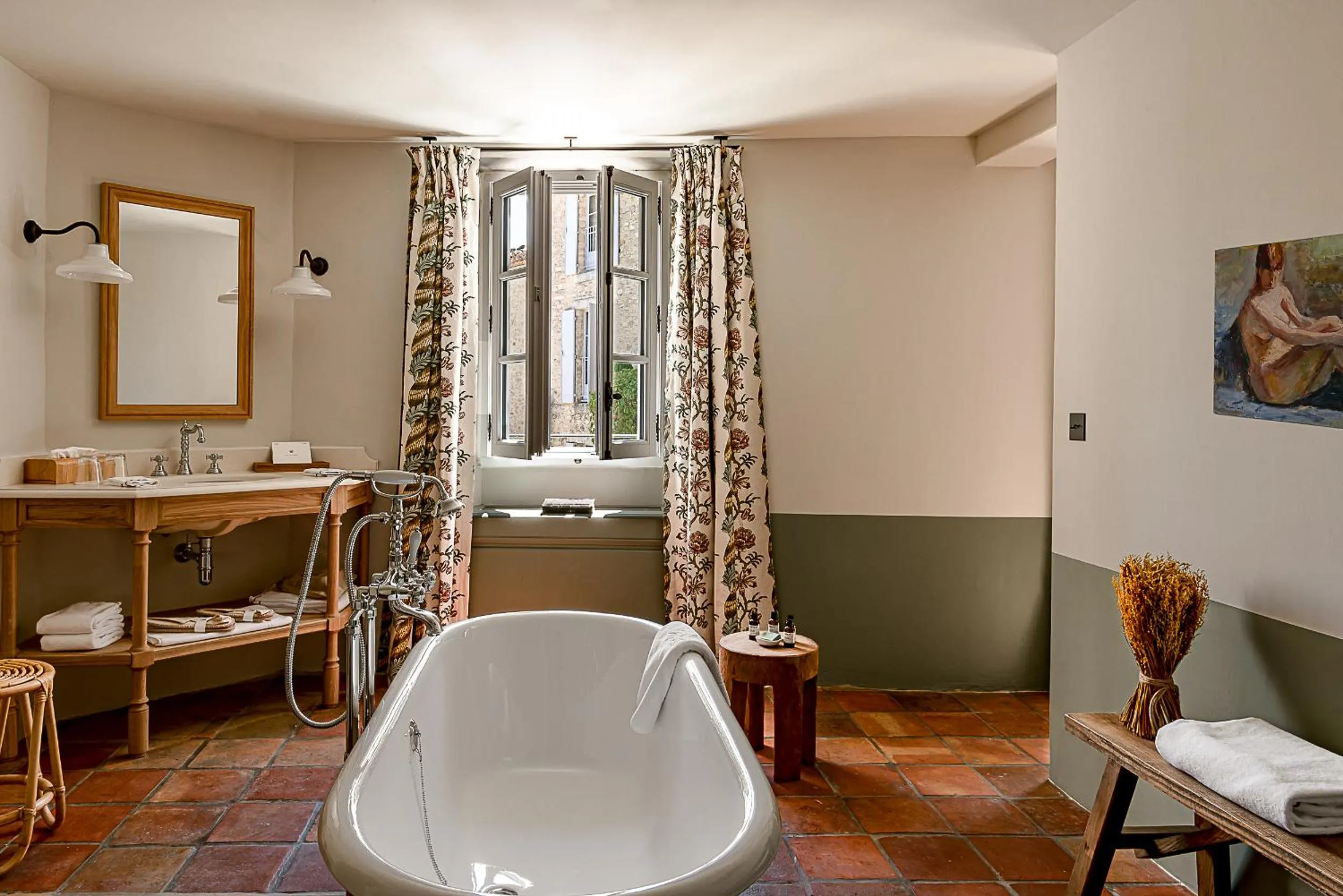 Bathroom in Hotel Crillon le Brave