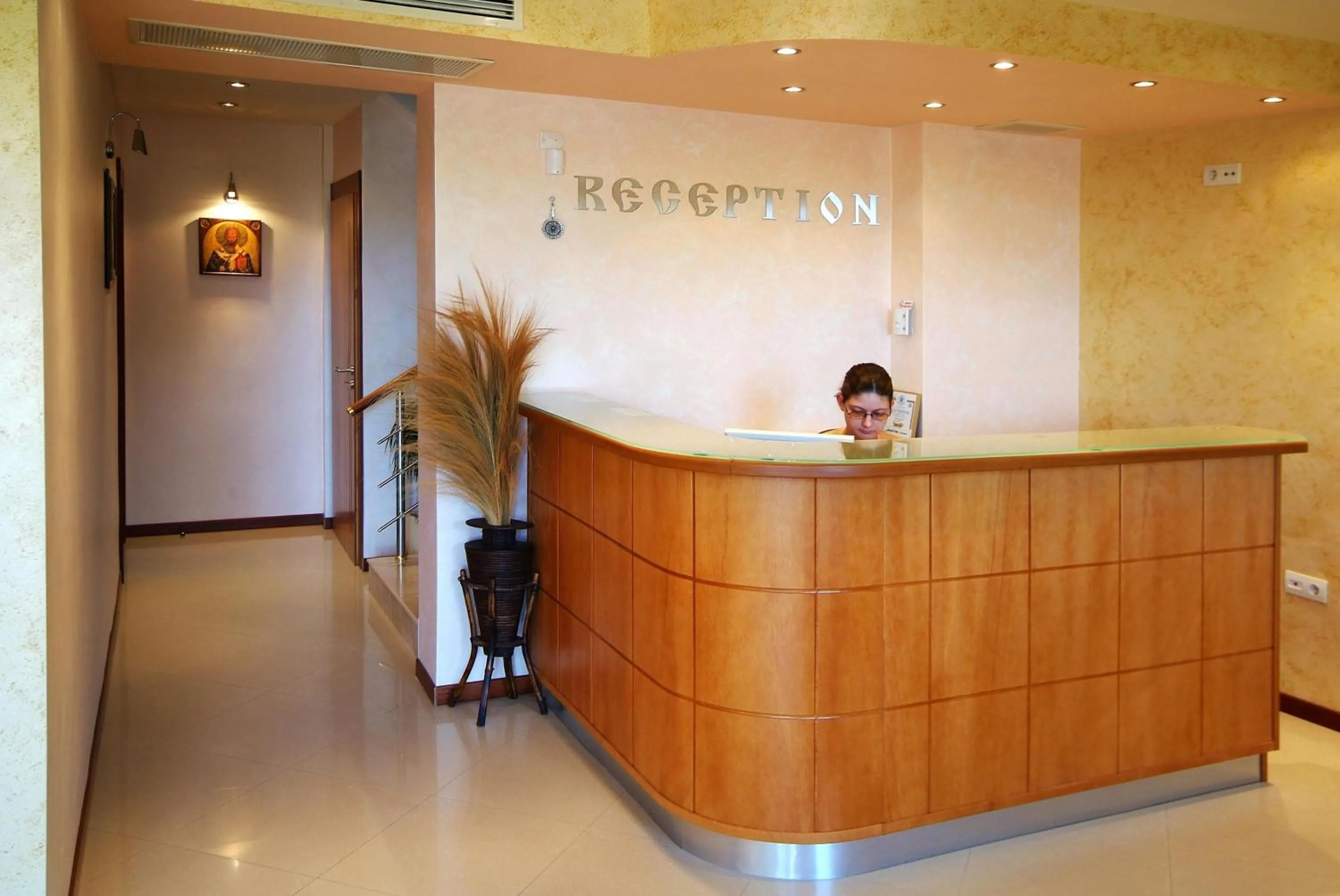 Day in Family Hotel Saint Nikola and Free parking