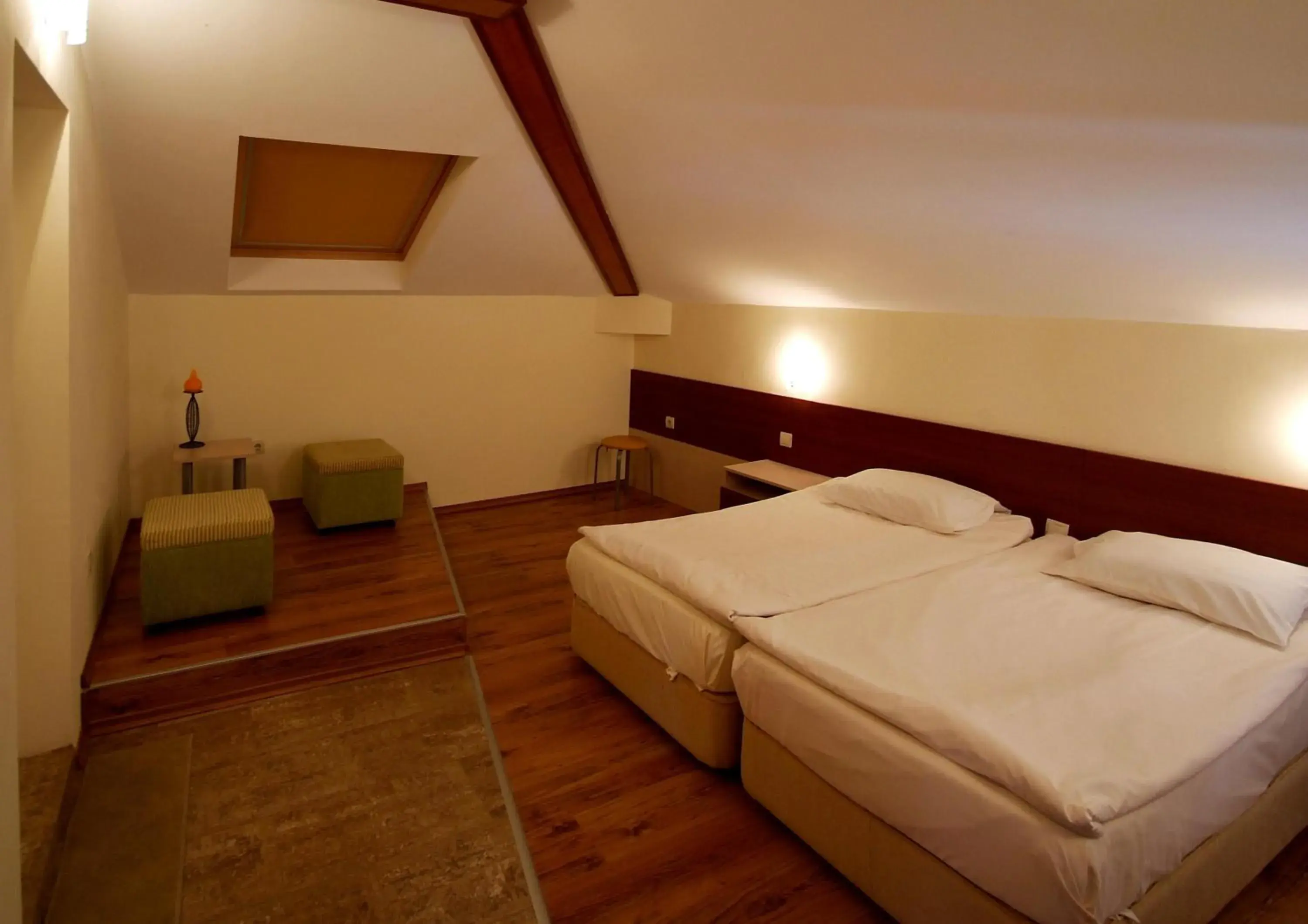 Mansard Budget Twin Room - No Balcony in Family Hotel Saint Nikola - free parking Mansard Budget Twin Room - No Balcony in Family Hotel Saint Nikola - free parking
