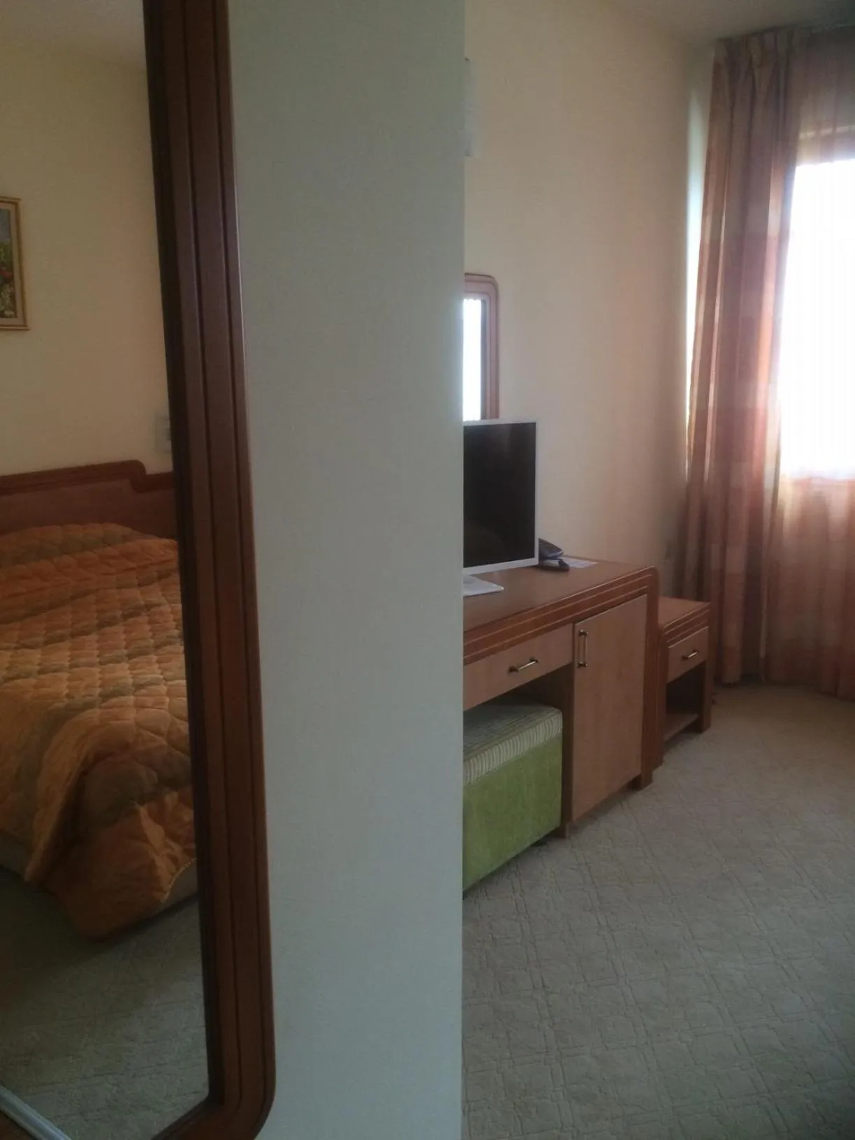 Bed in Family Hotel Saint Nikola and Free parking