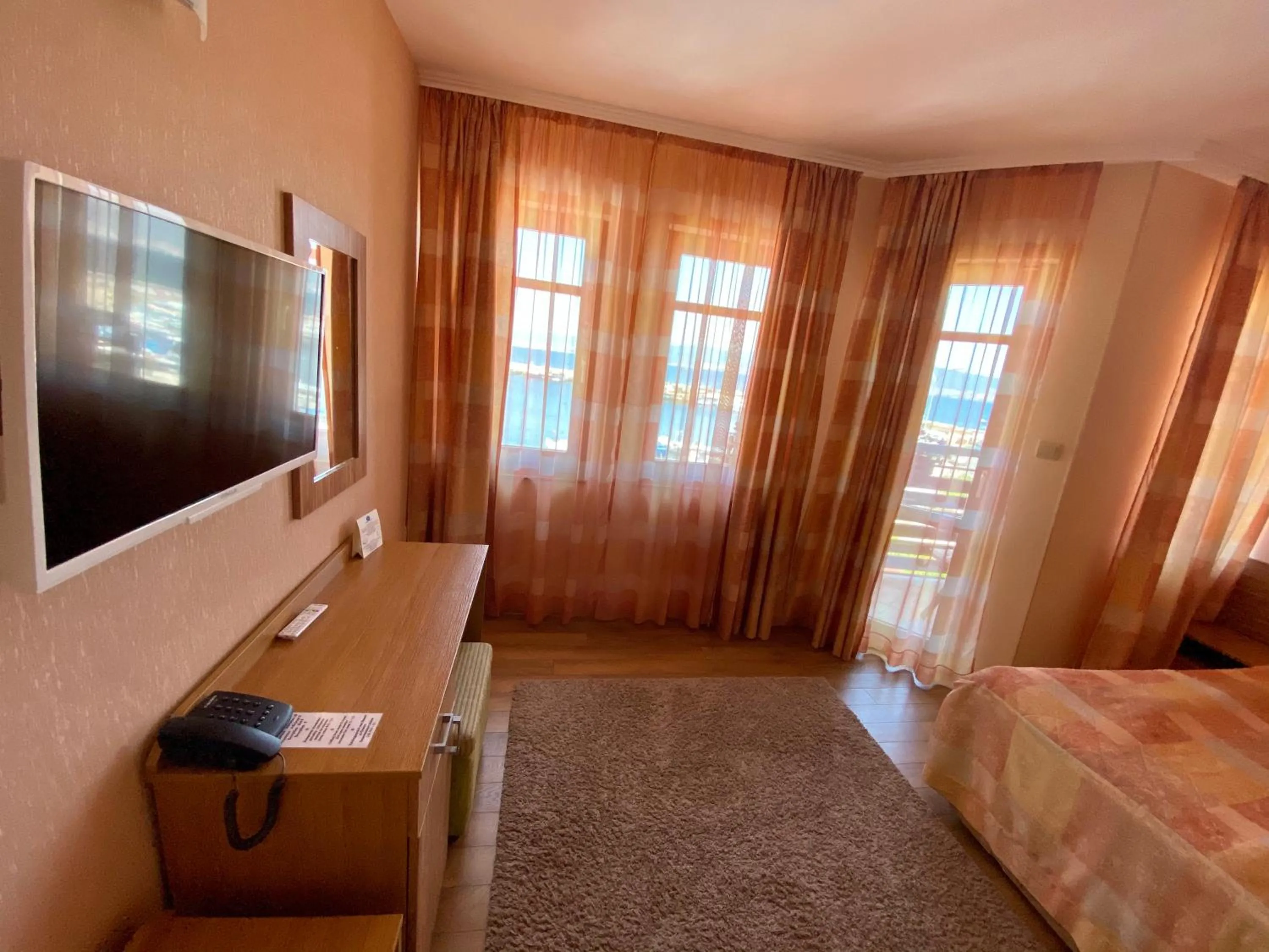 Photo of the whole room, Bed in Family Hotel Saint Nikola and Free parking