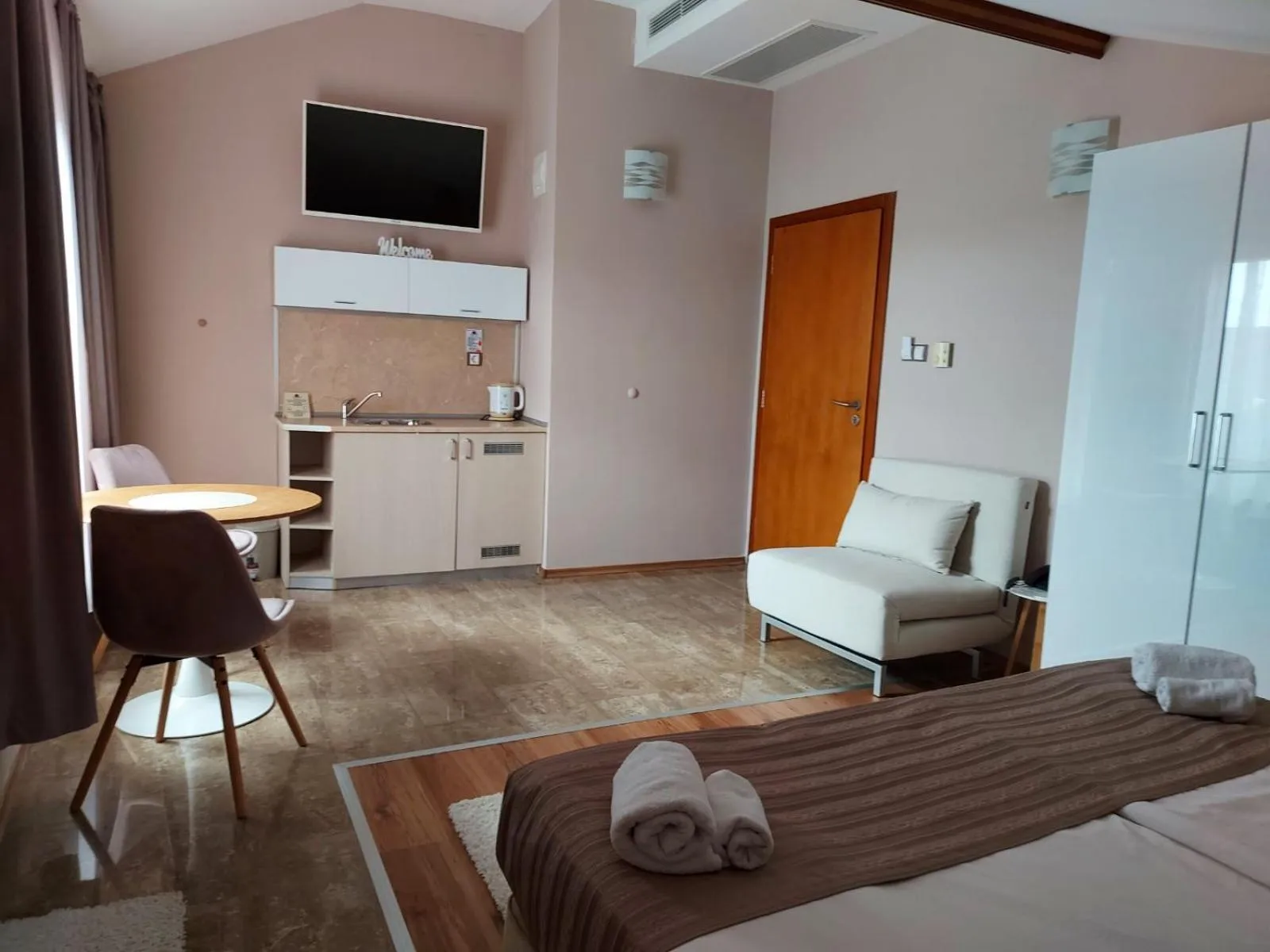 Photo of the whole room in Family Hotel Saint Nikola and Free parking