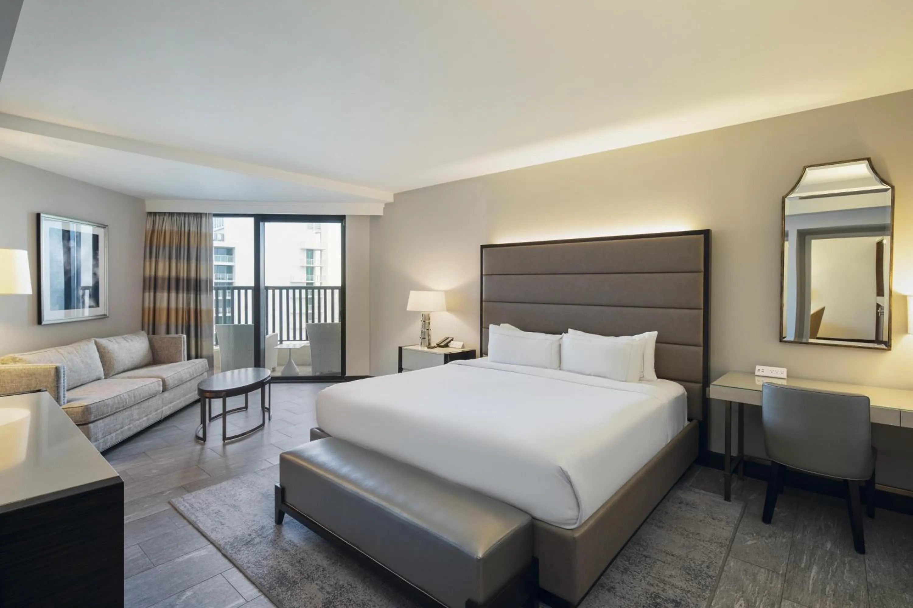 Bed in Hilton Marco Island Beach Resort and Spa