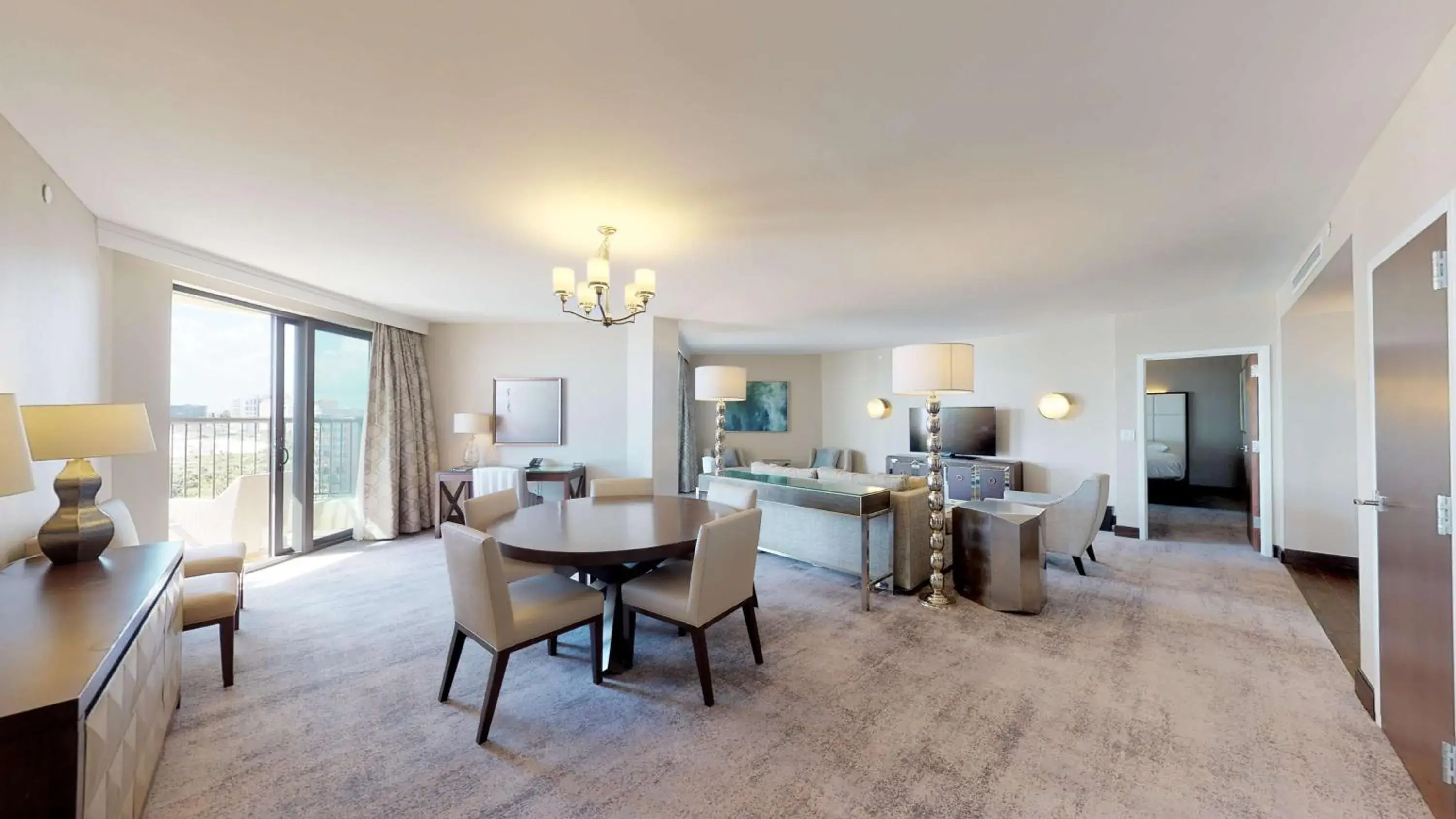 Bedroom in Hilton Marco Island Beach Resort and Spa Bedroom in Hilton Marco Island Beach Resort and Spa