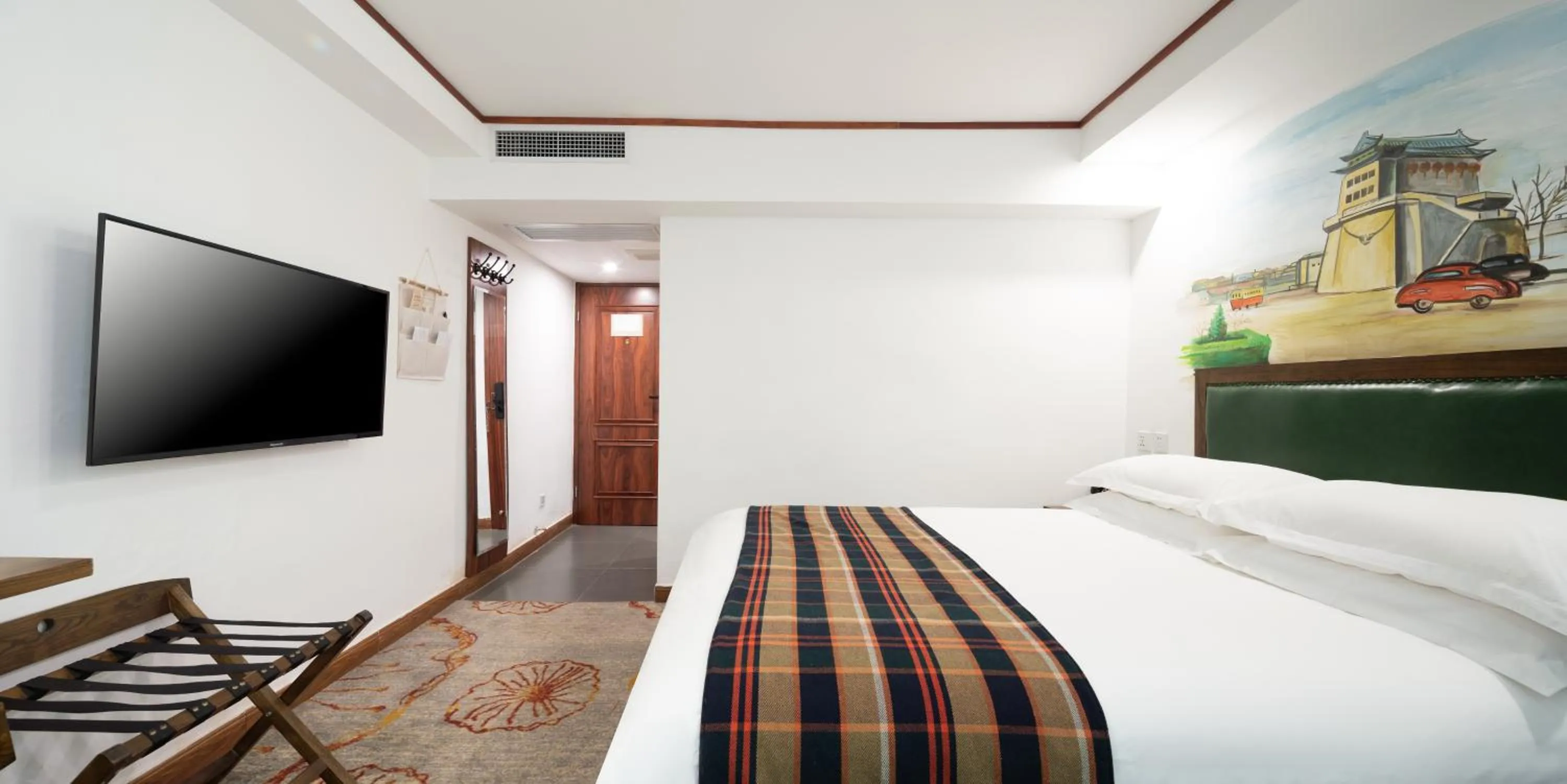 Bed in Nostalgia Hotel（Beijing Tiananmen Square）