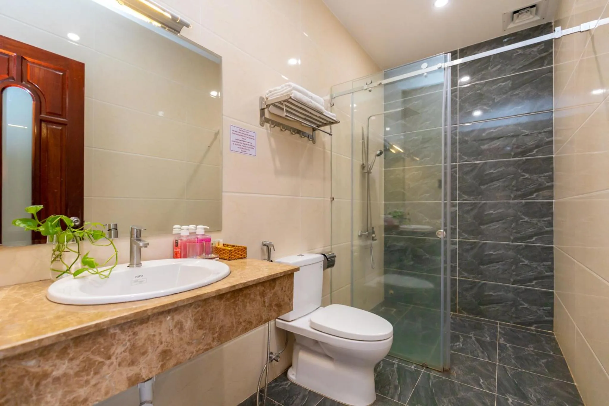 Shower in Prague Hotel Vung Tau