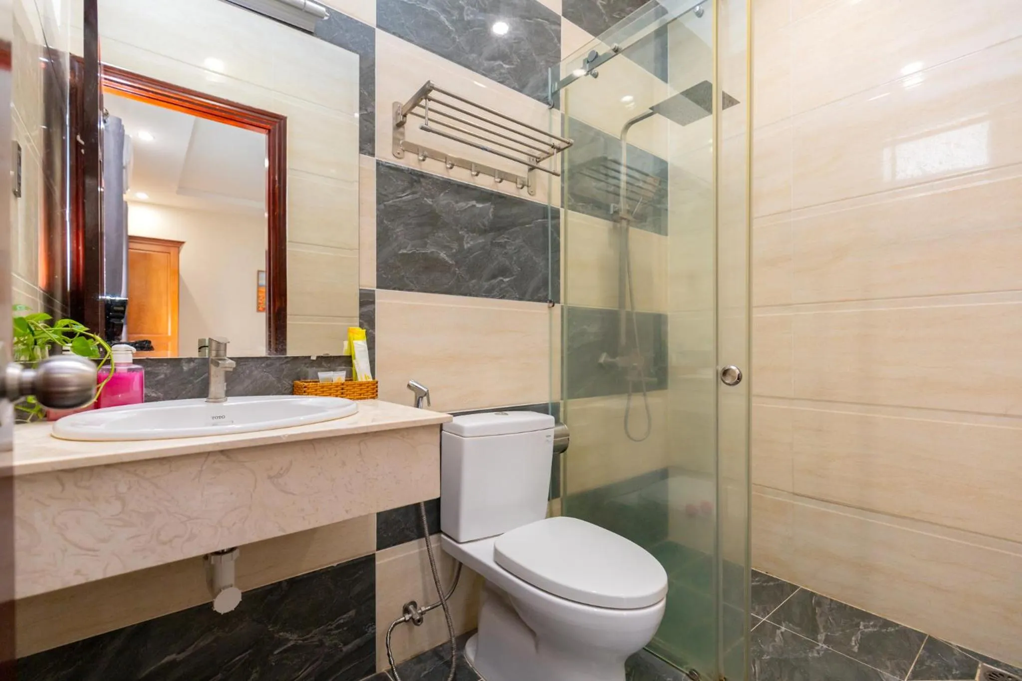 Prague Hotel Vung Tau