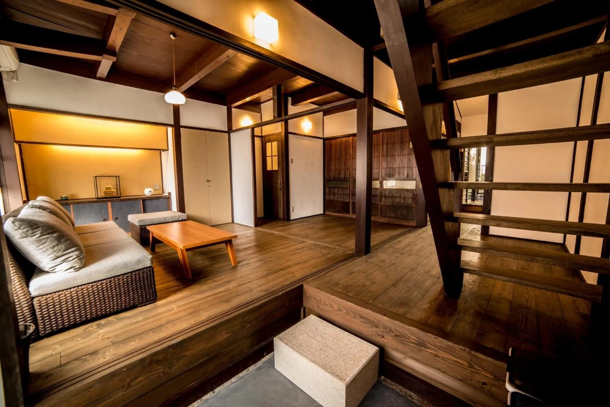 Kyoto Machiya Stay En -Certified Historic 100yo Entire House