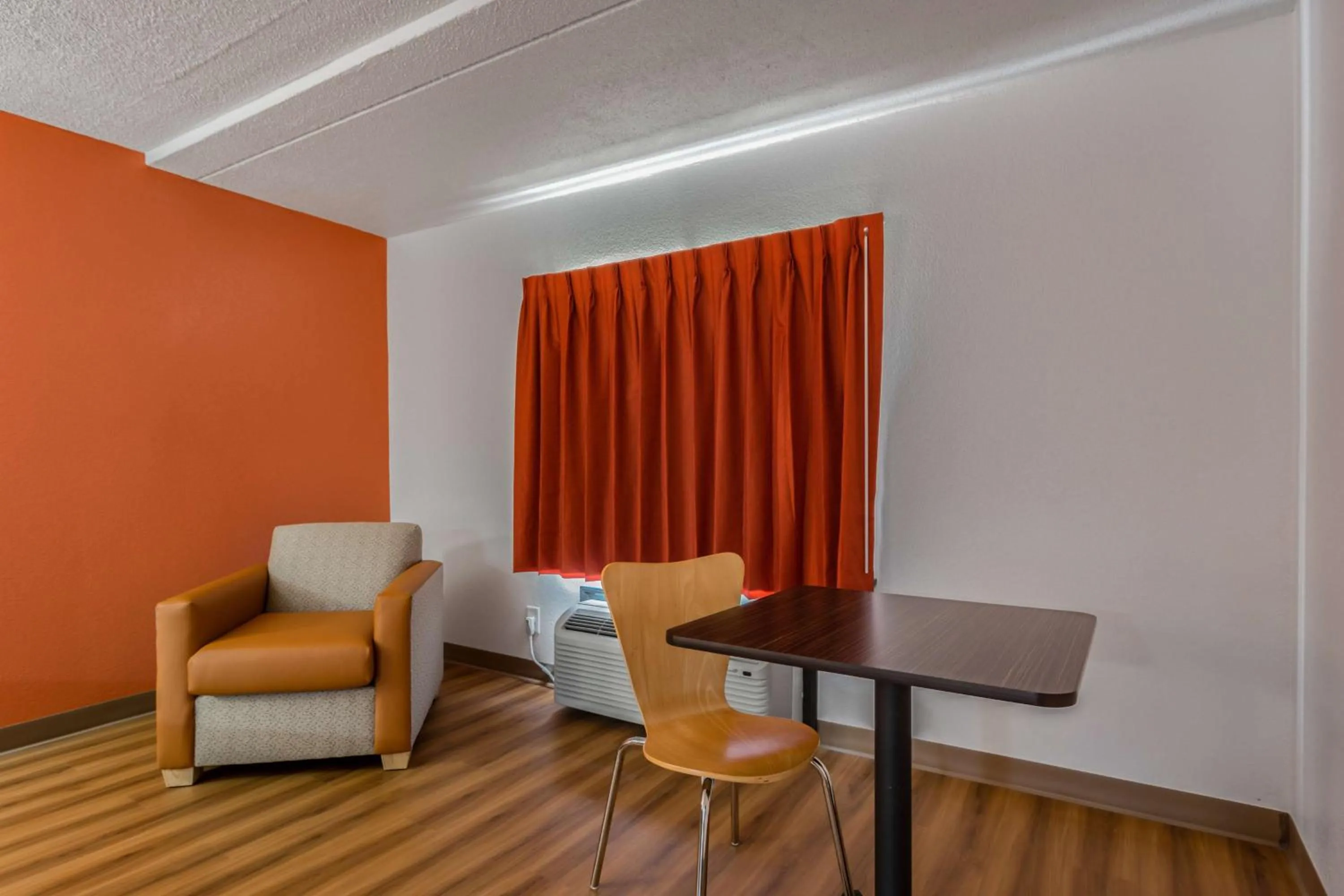 Photo of the whole room in Motel 6-White, GA - Cartersville