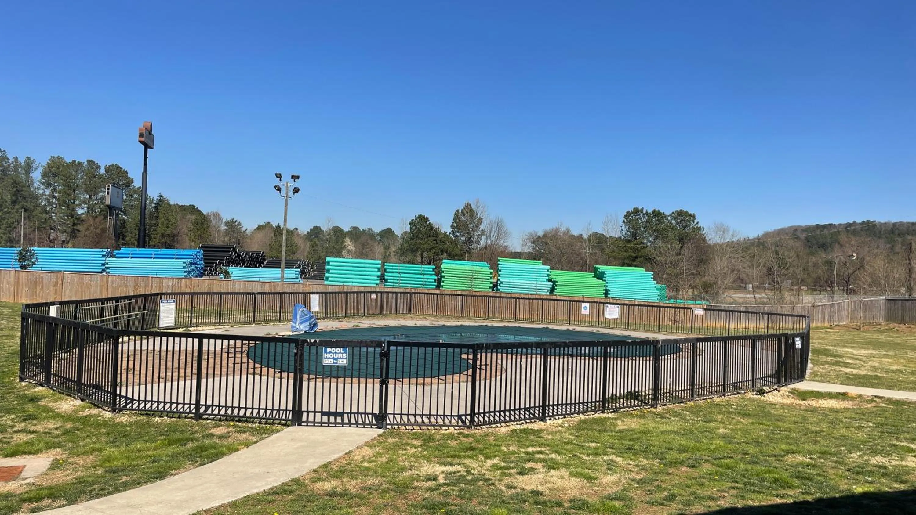 Pool view in Motel 6-White, GA - Cartersville