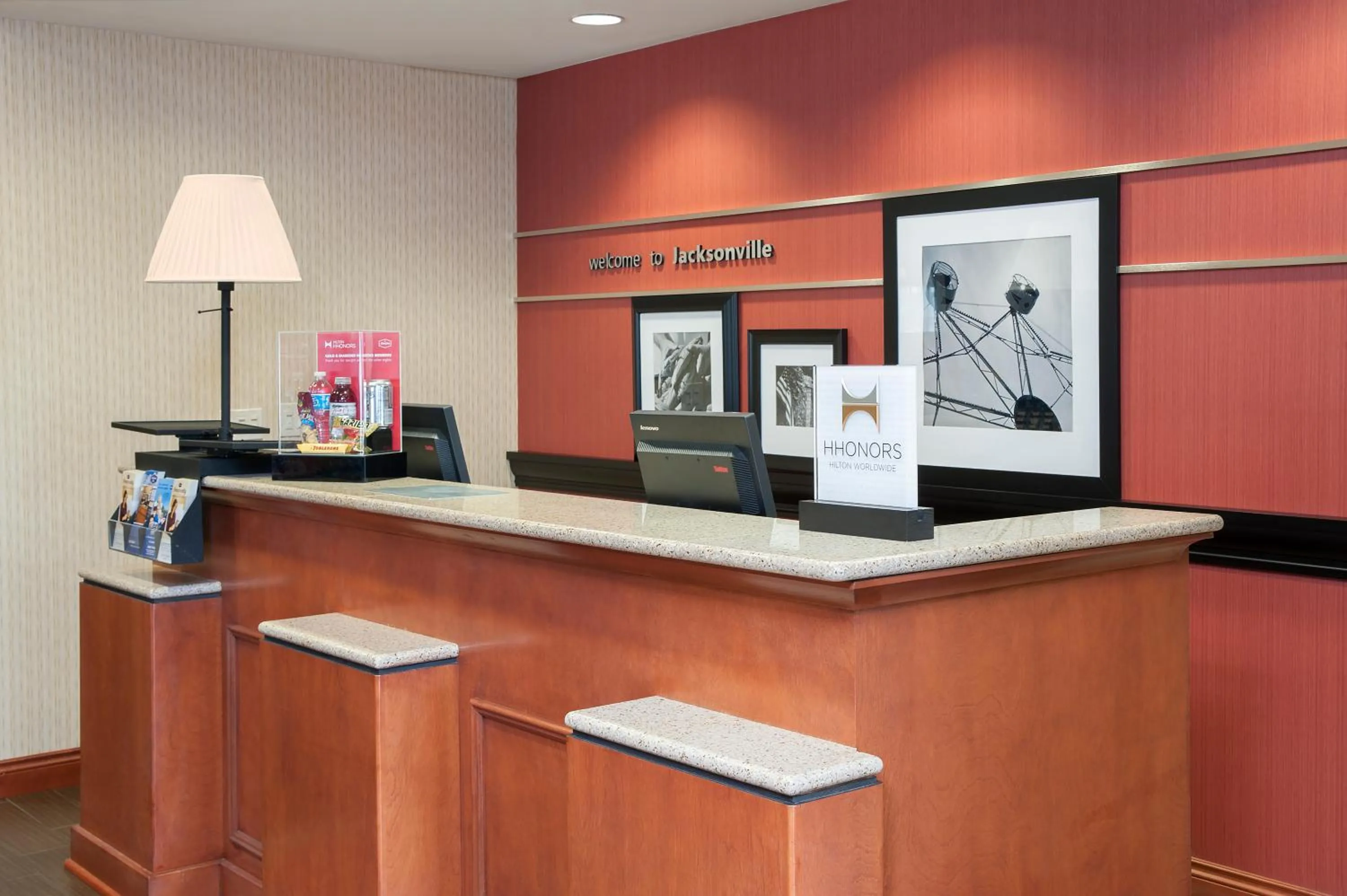 Lobby or reception in Hampton Inn Jacksonville