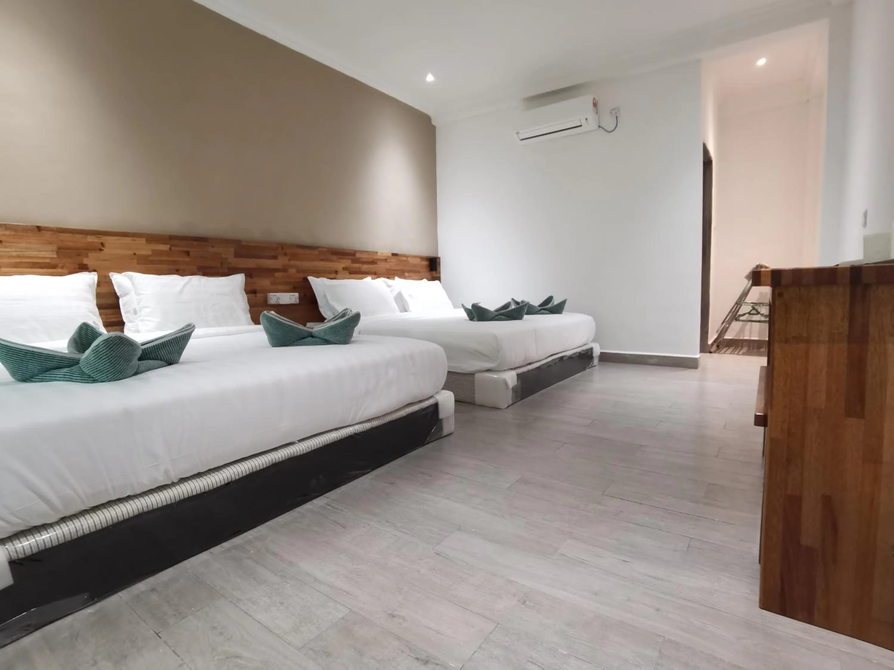 Bed in Hemingway Cottage 海明威度假屋