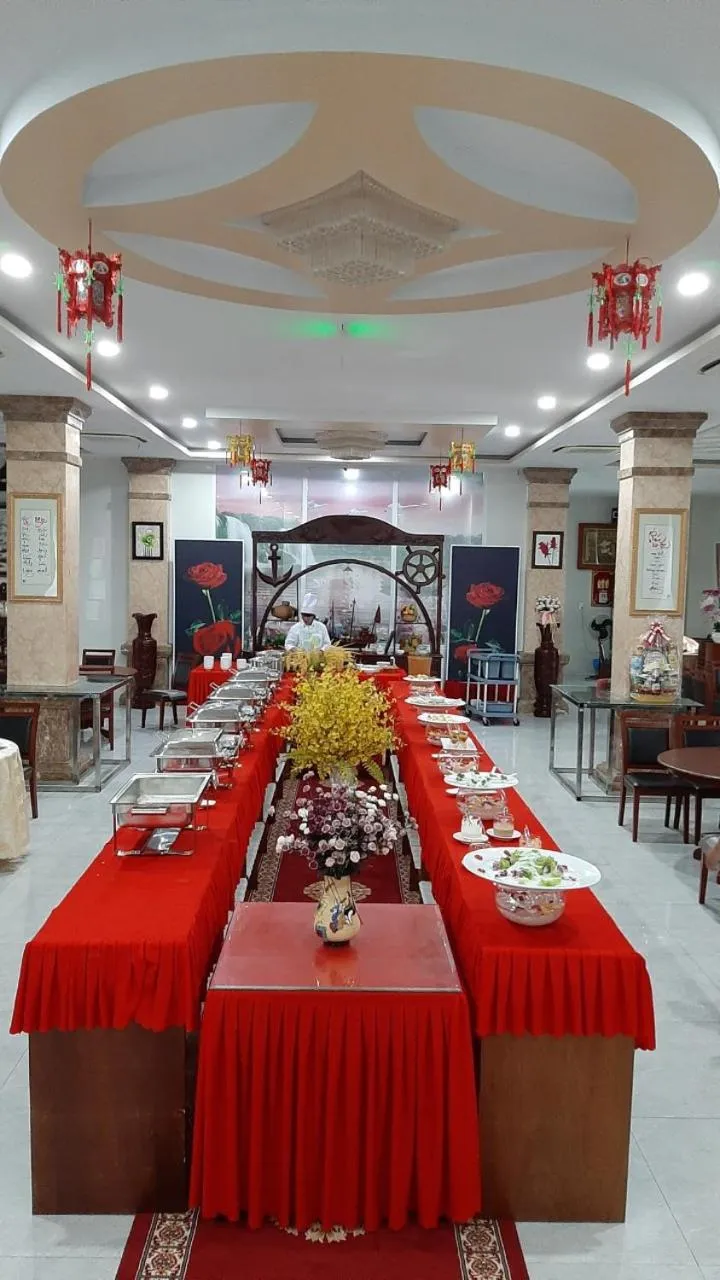 Restaurant/places to eat in Phuc Ngoc Hotel
