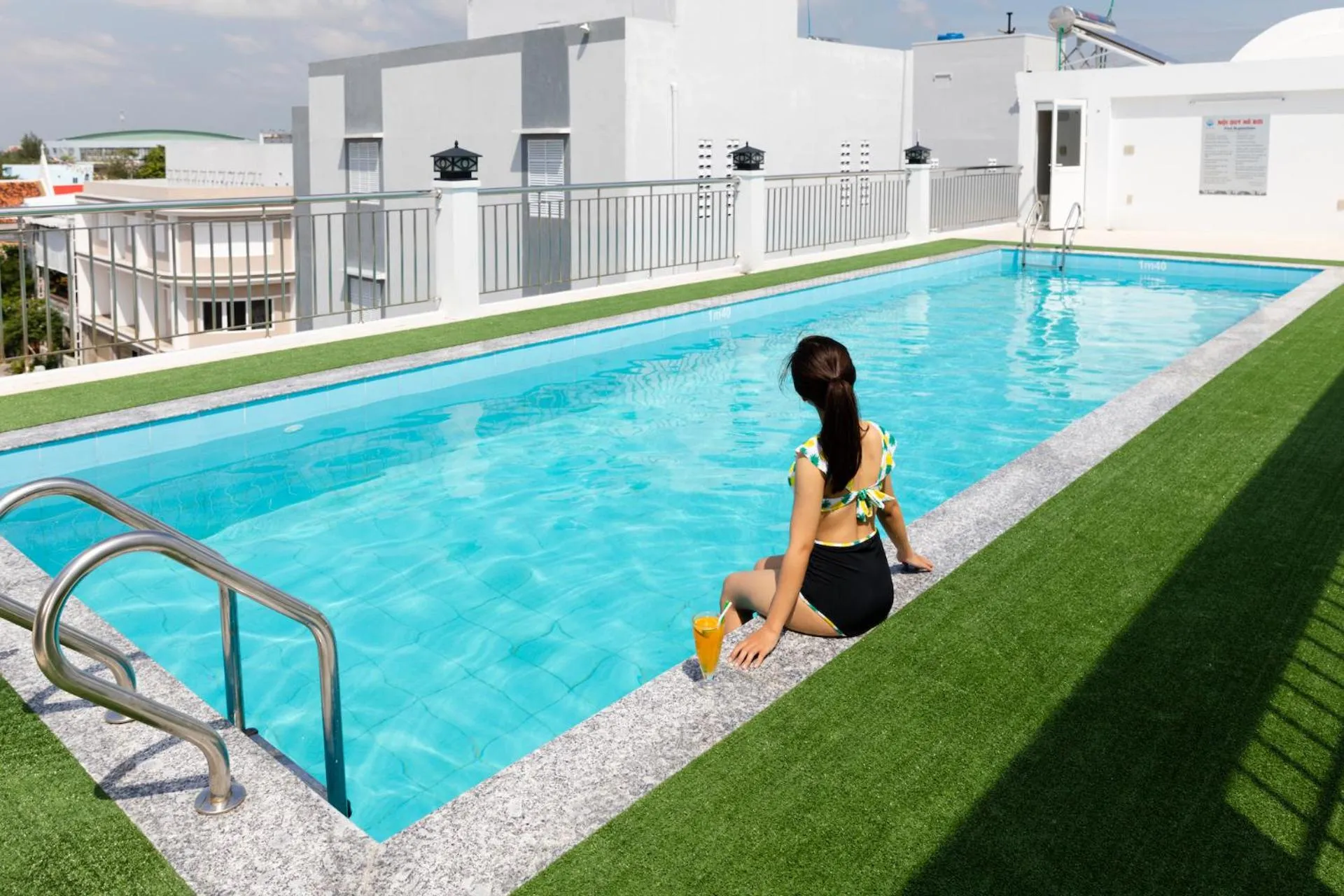 Swimming pool in Phuc Ngoc Hotel