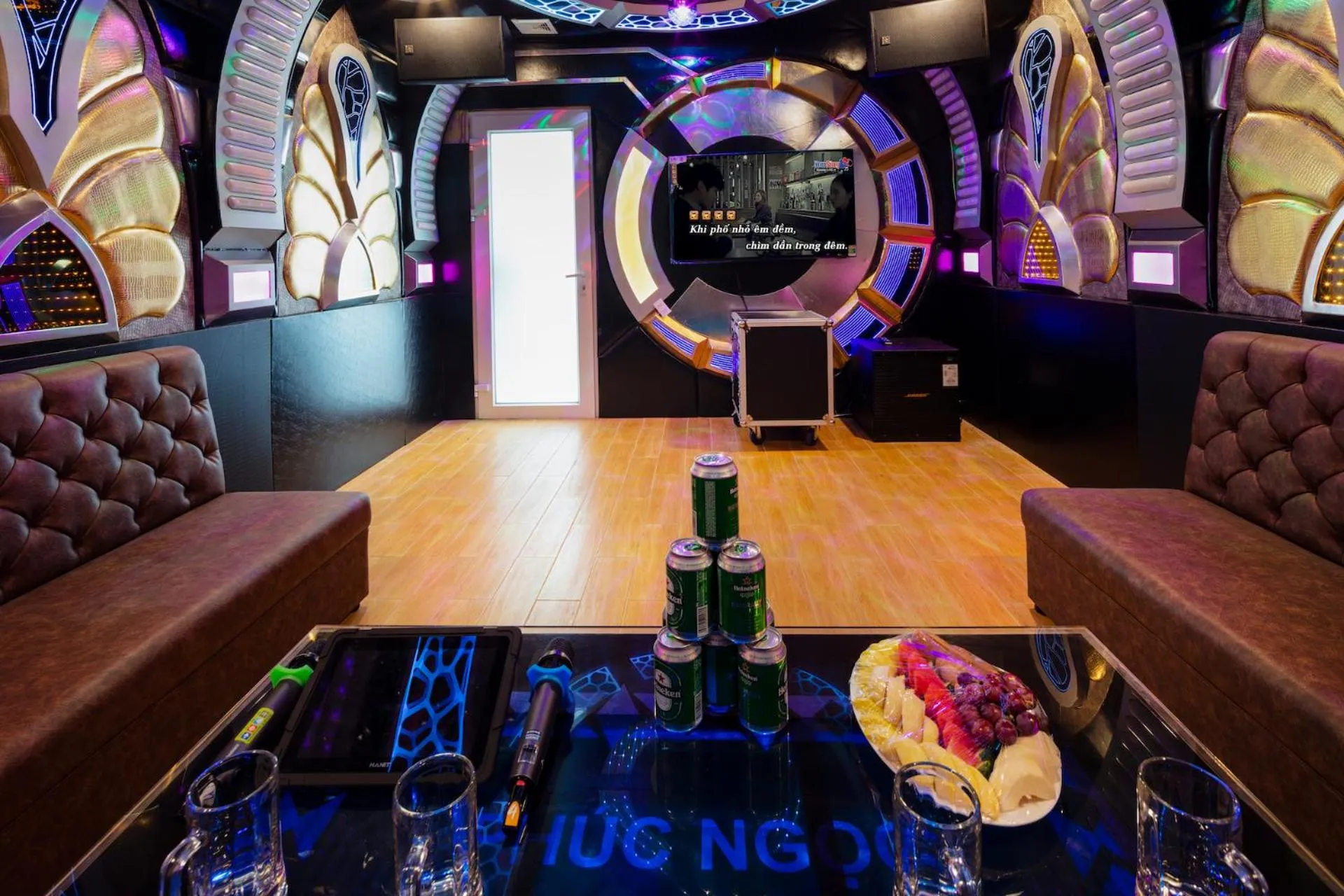 Karaoke in Phuc Ngoc Hotel