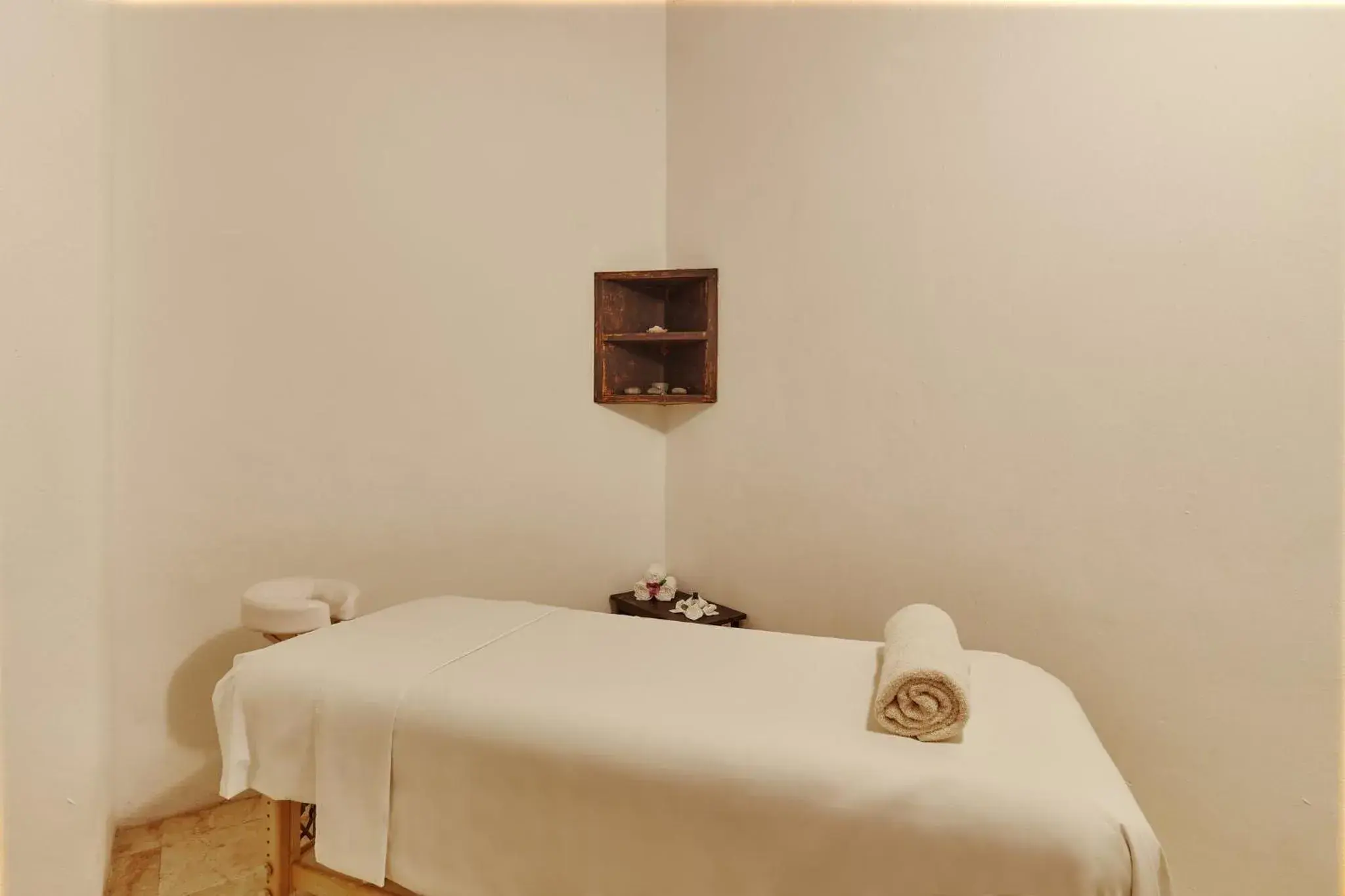 Spa and wellness centre/facilities in The Explorean Selva Maya Kohunlich Spa and wellness centre/facilities in The Explorean Selva Maya Kohunlich