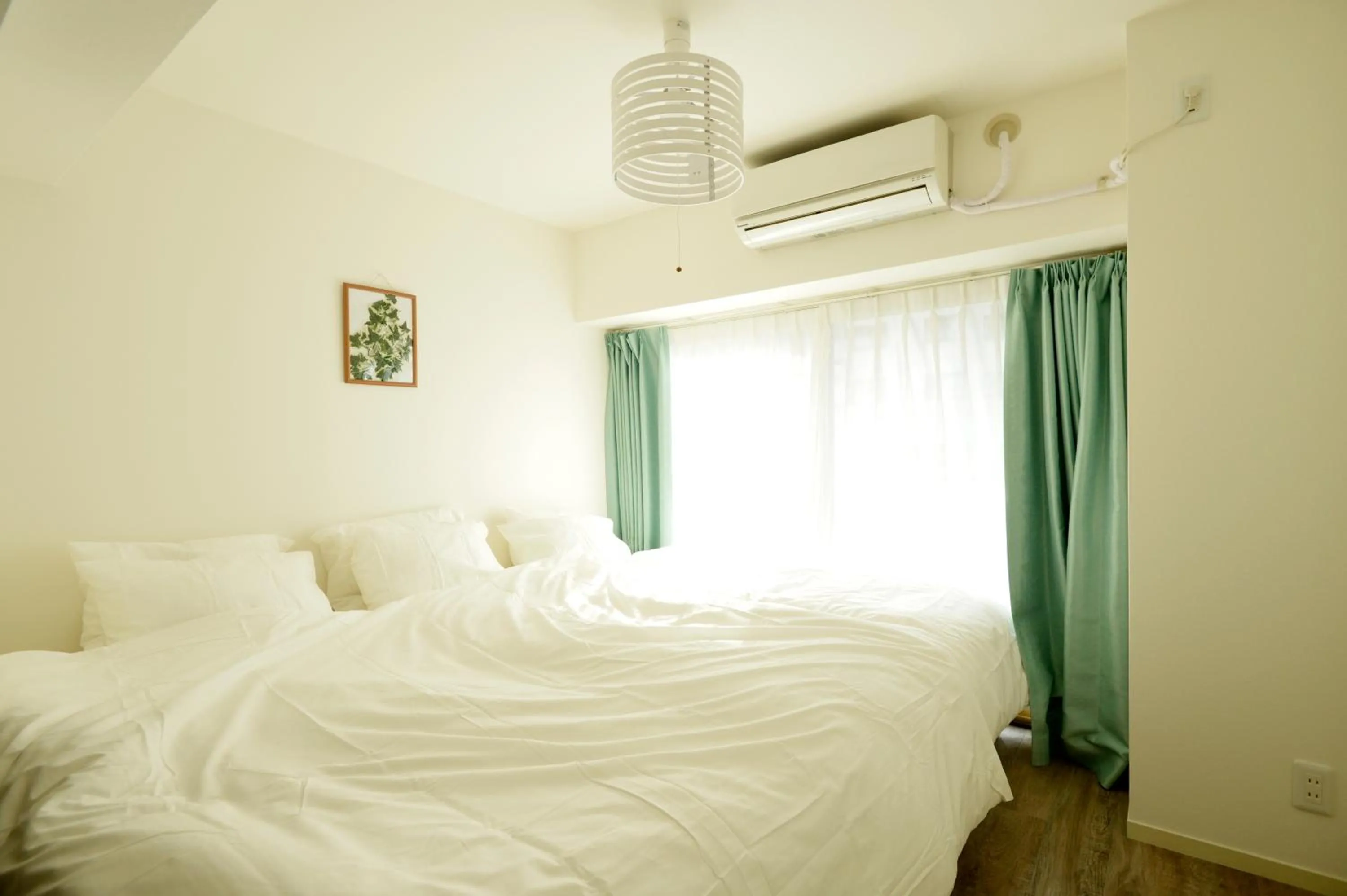 Bed in Roppongi WoodsHouse501