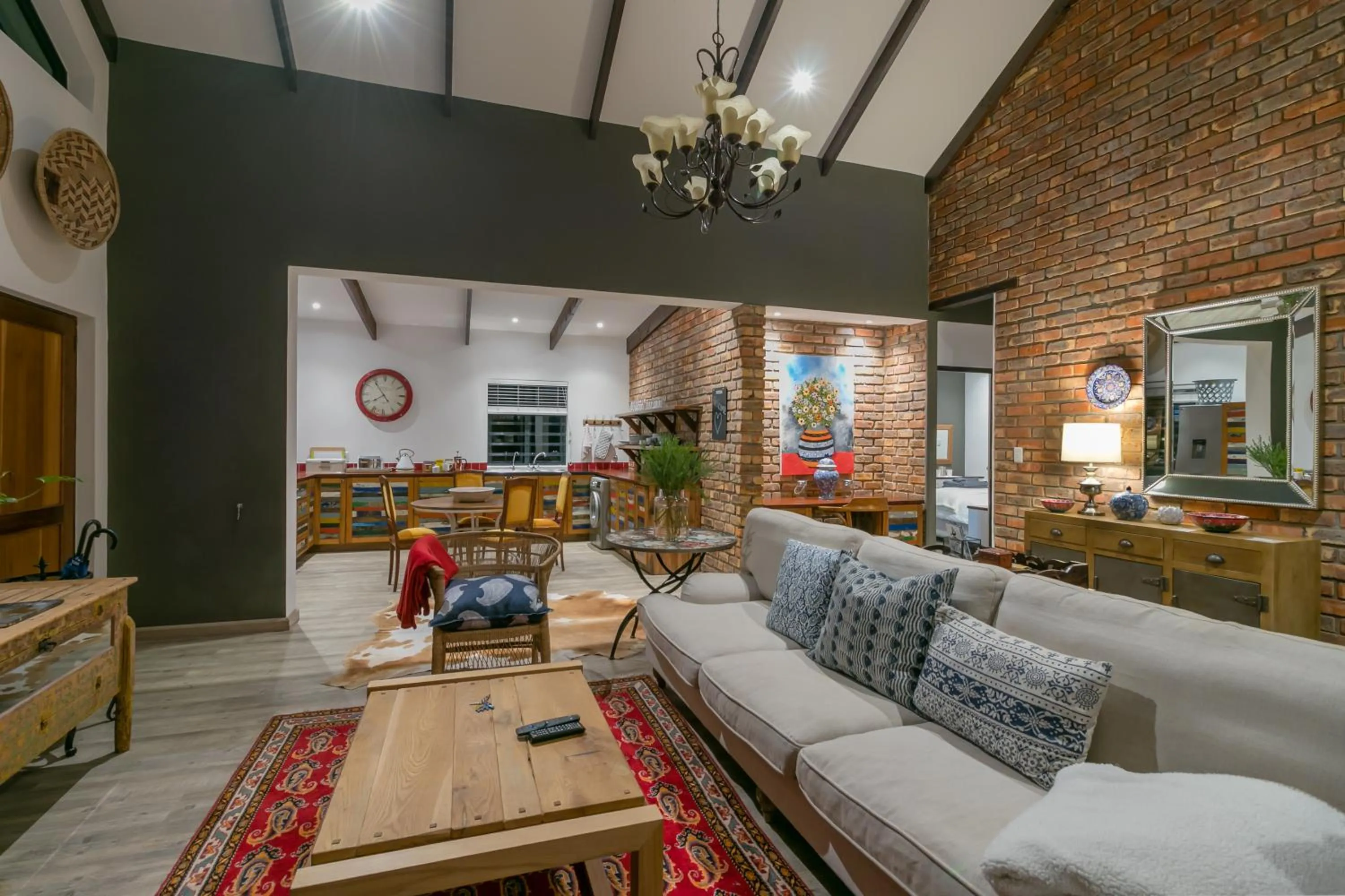 Kitchen or kitchenette in Narnia Guest House