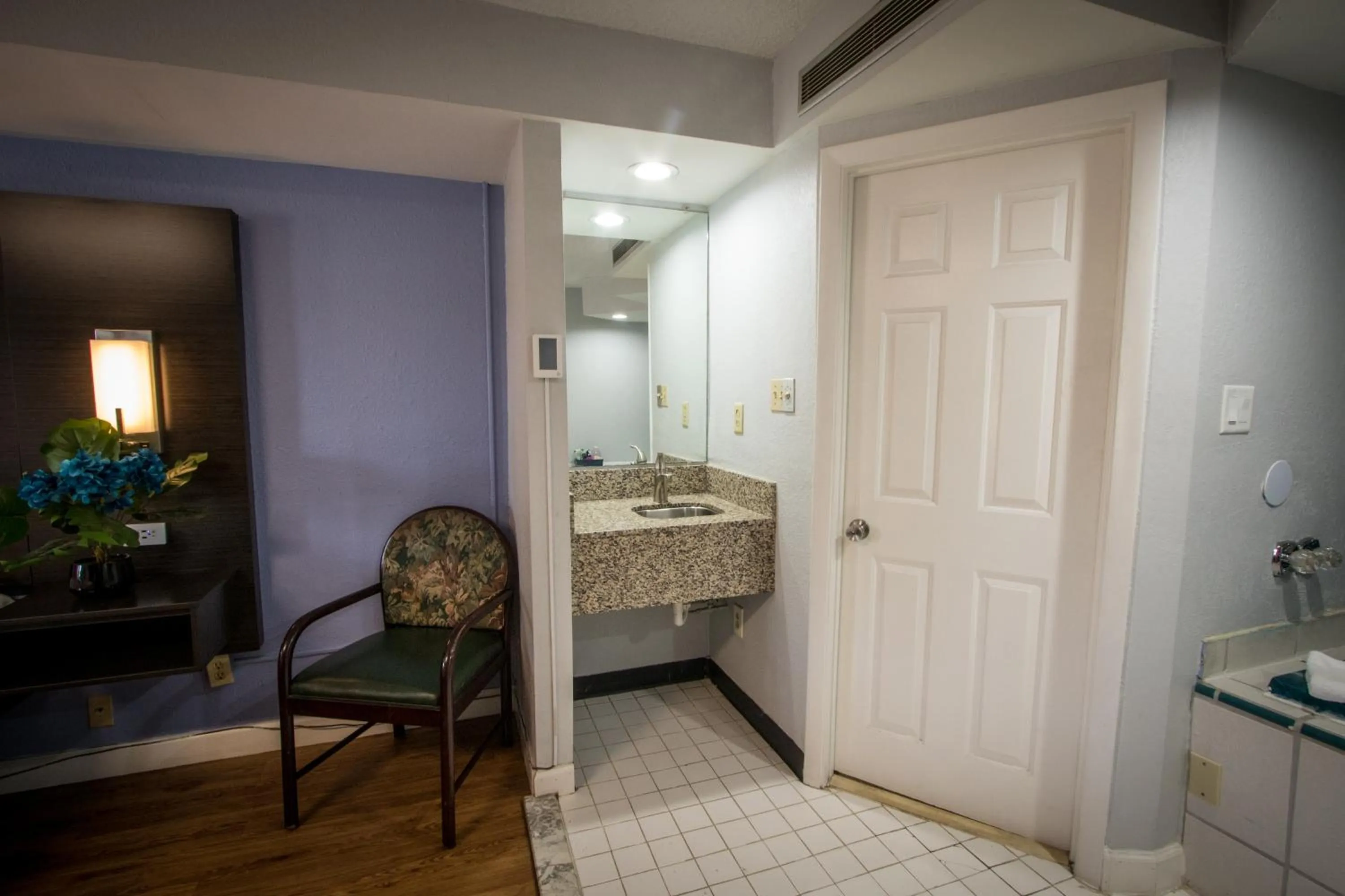 Location, Bed in Envi Boutique Hotel Henderson-Evansville South