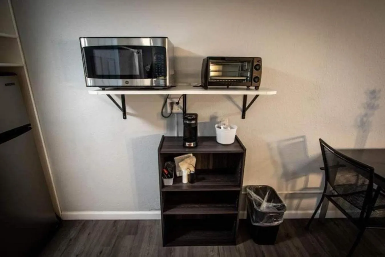 Coffee/tea facilities in Envi Boutique Hotel Henderson-Evansville South