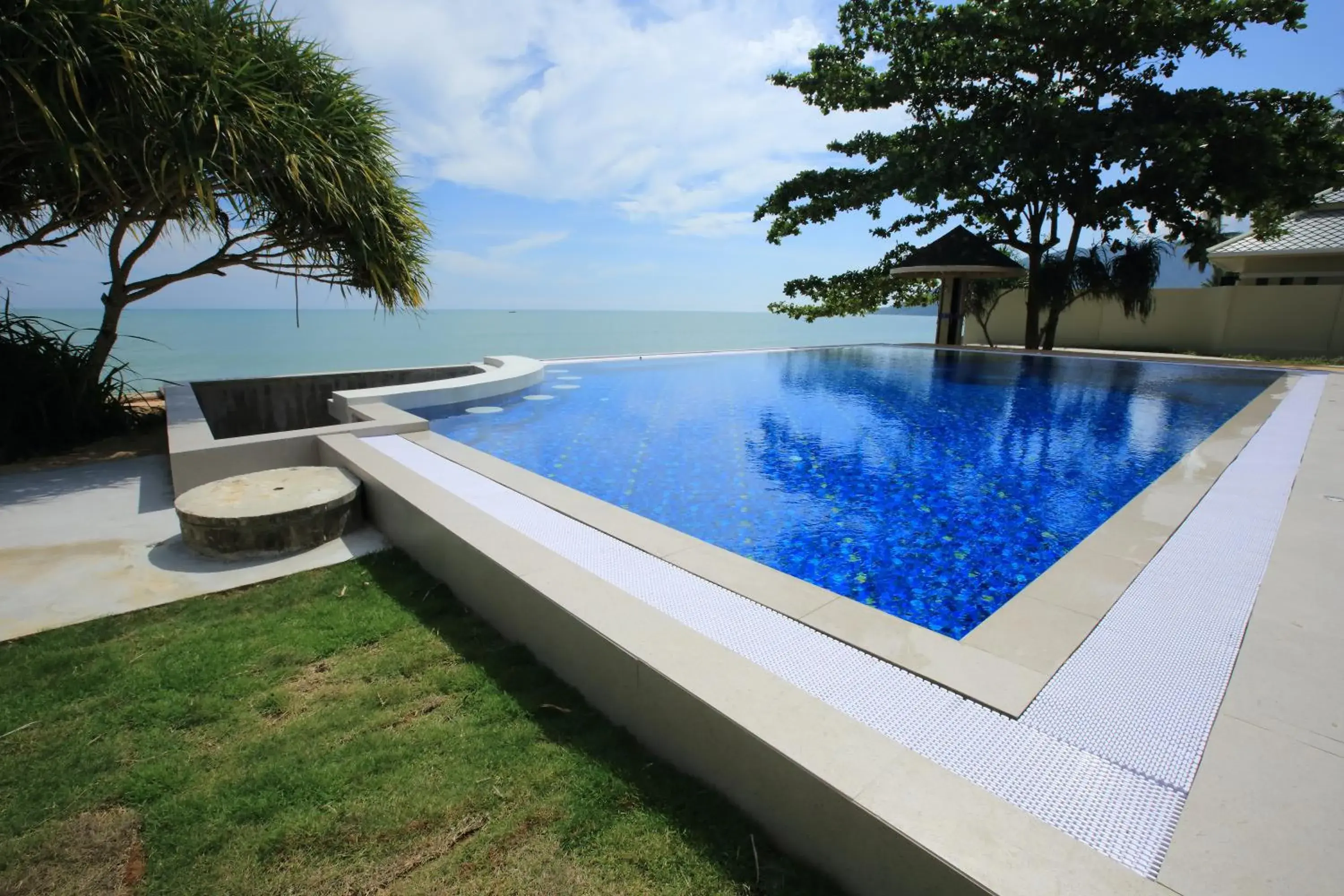 Lounge or bar in Wis Beach Khanom Lounge or bar in Wis Beach Khanom