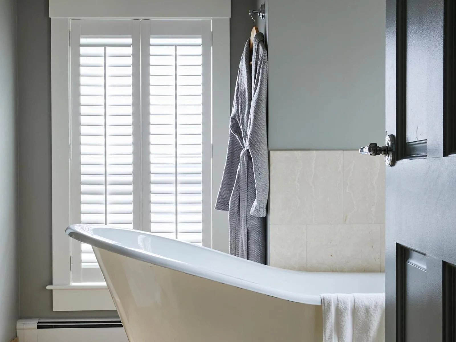 Bed in The White Barn Inn & Spa, Auberge Collection