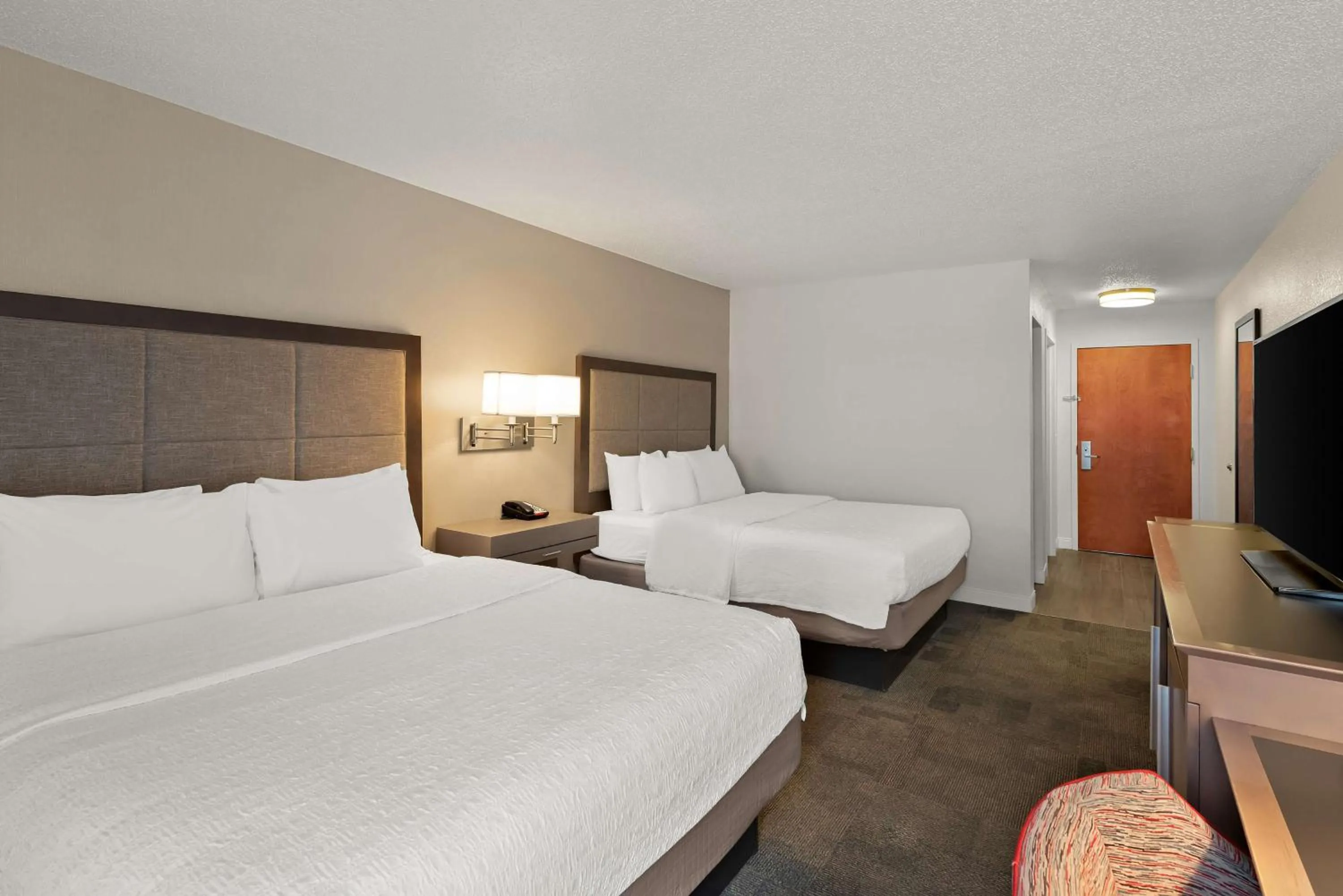 Bed in Hampton Inn Lancaster