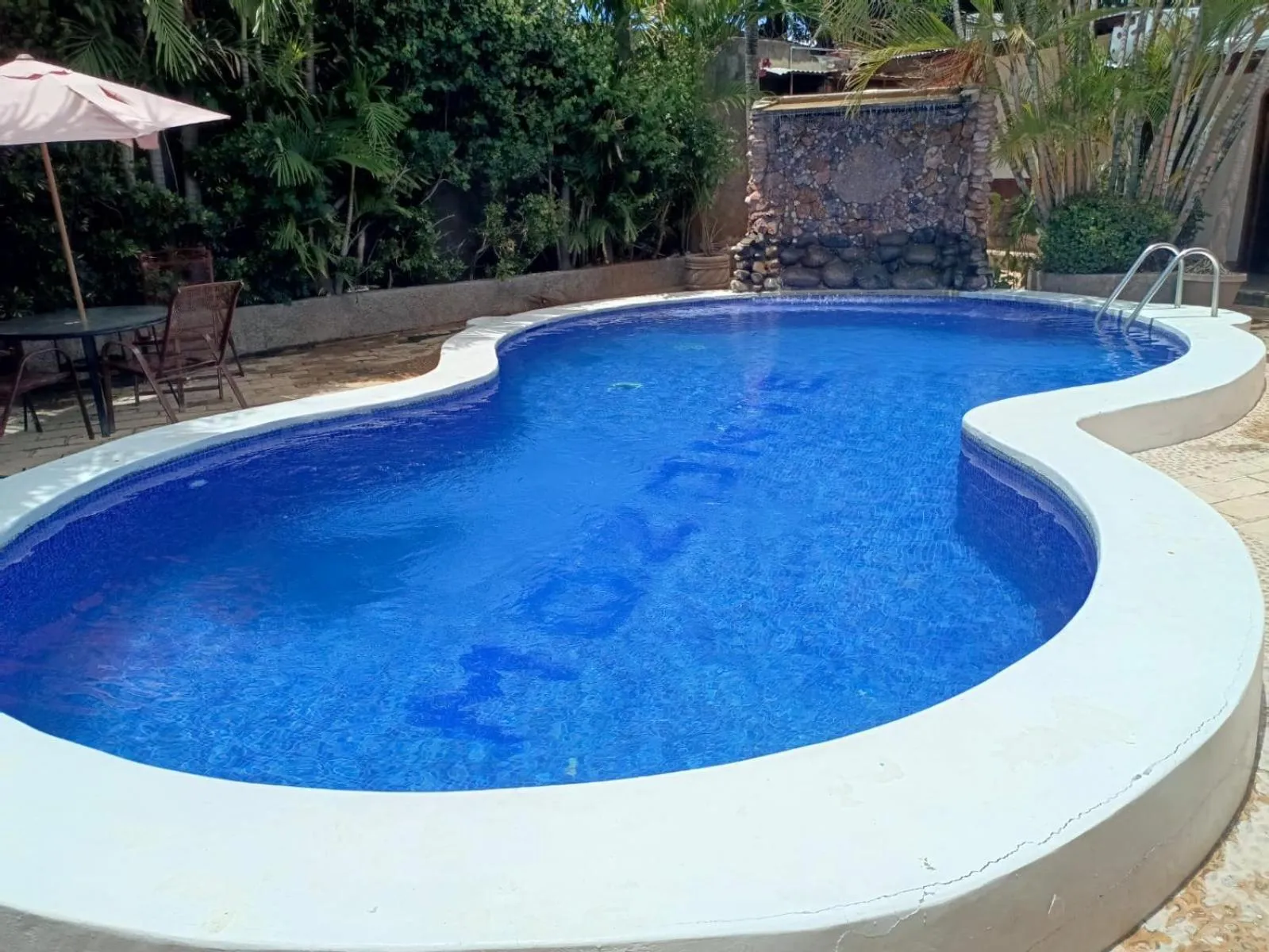 Swimming pool in Hotel Mozonte