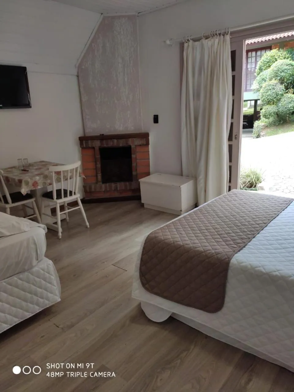 Bedroom, Bed in Hotel Cabana Jardim de Flores