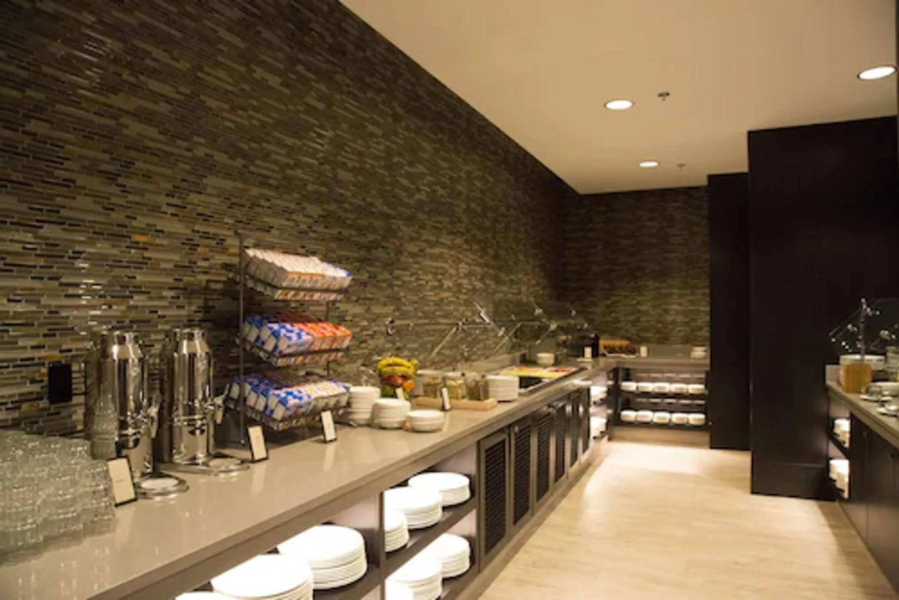 Breakfast in Hilton Kansas City Airport