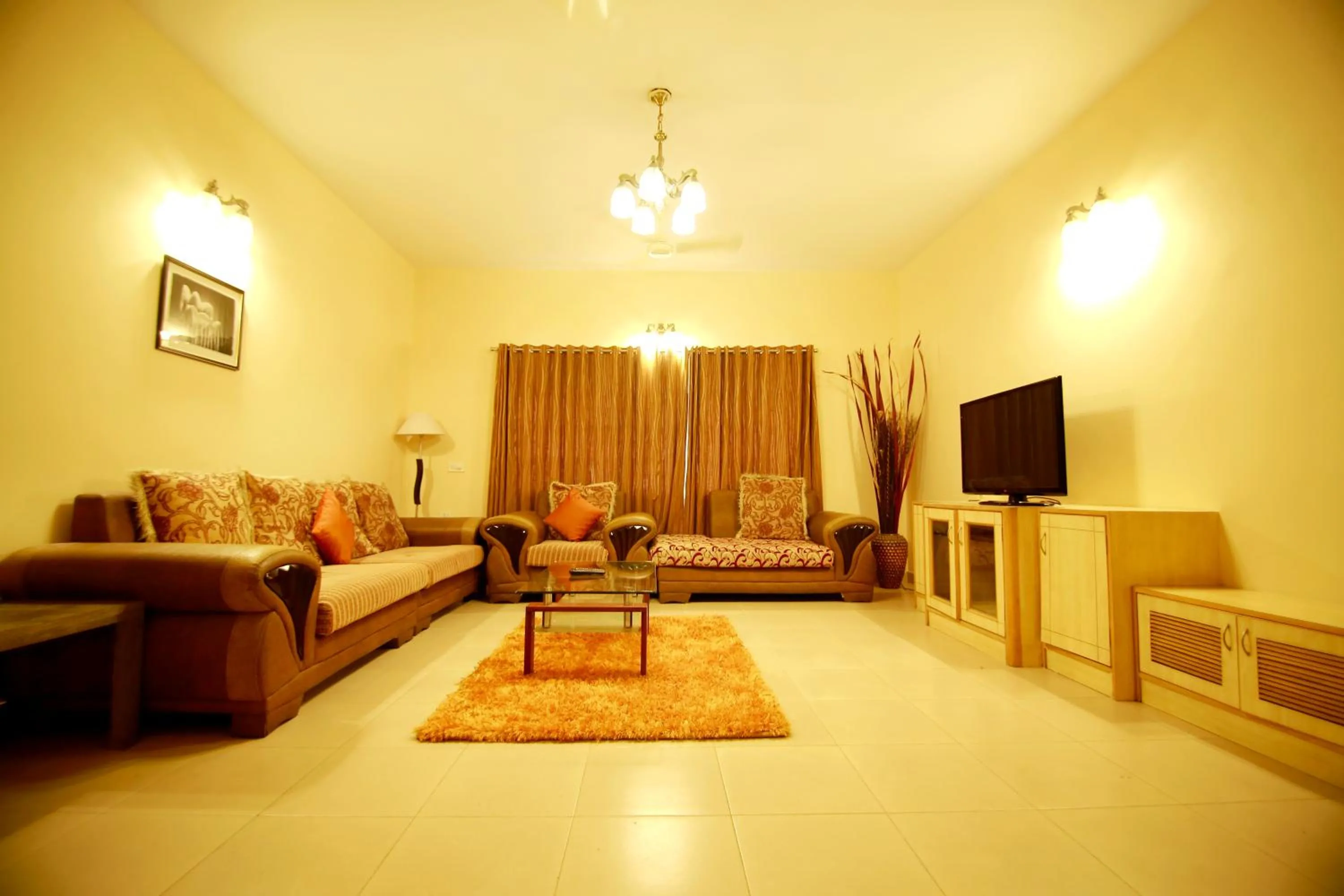 Falcon Suites Residency Road
