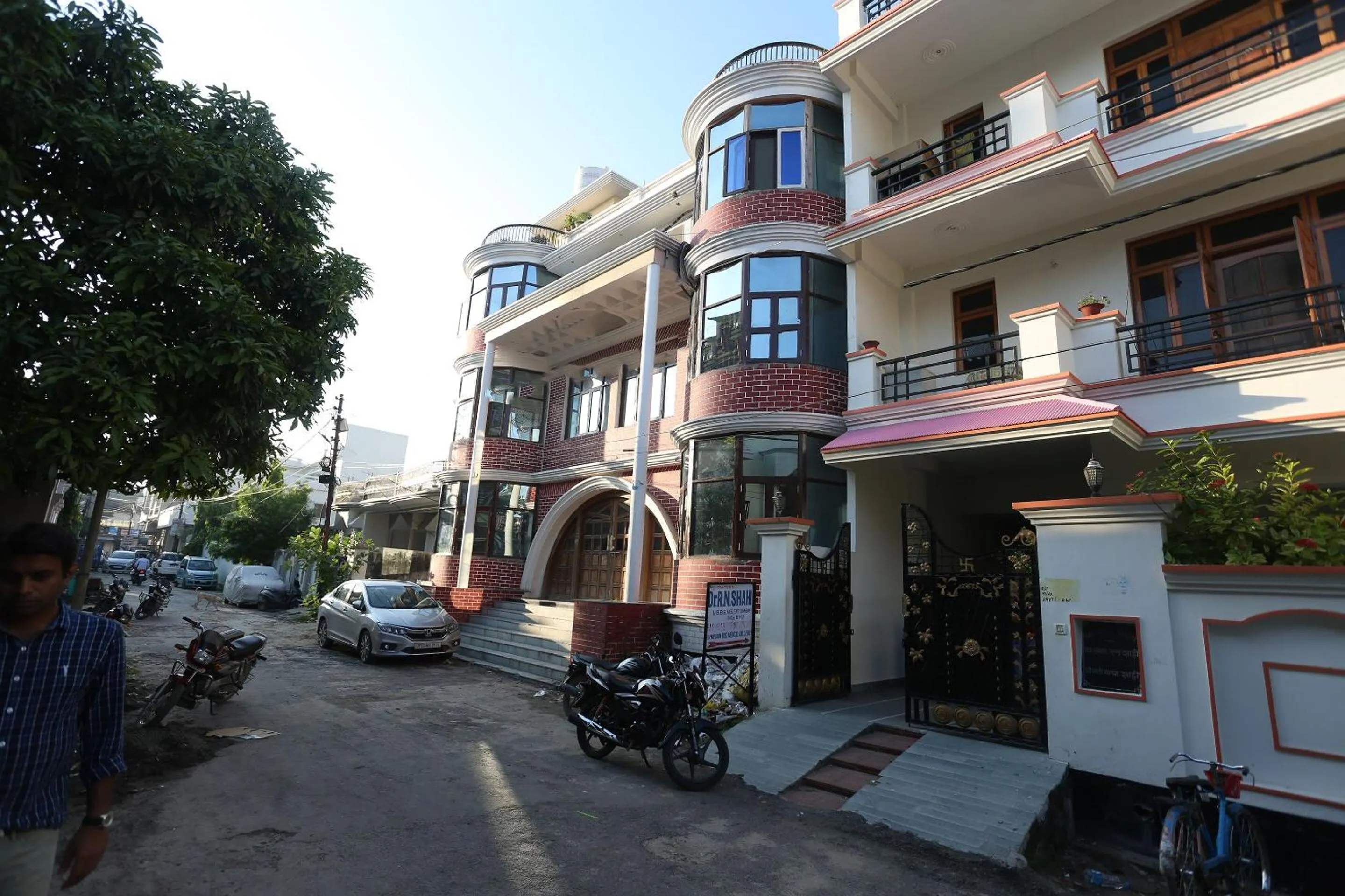 Facade/entrance in Super Hotel O Tulip Inn