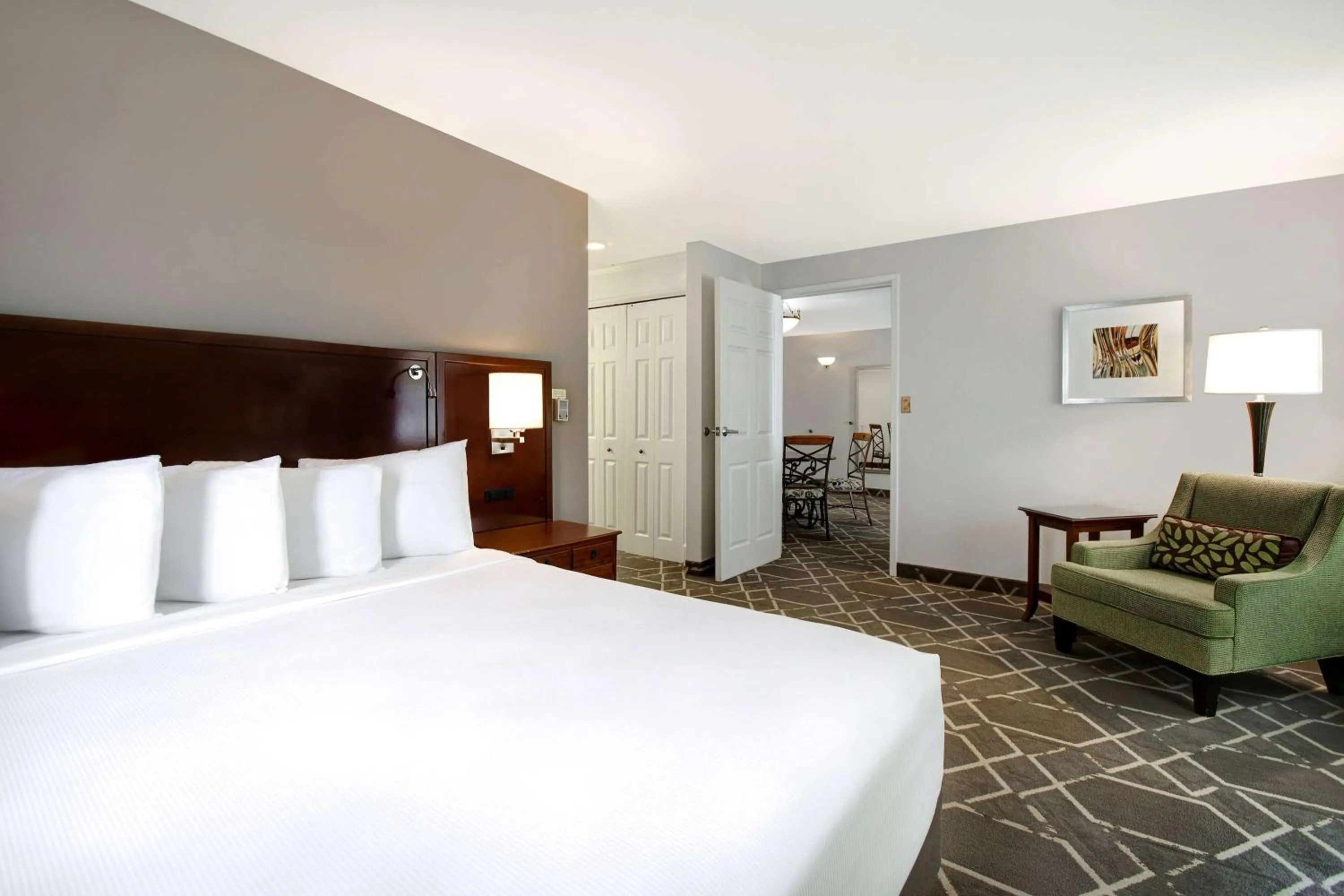 Photo of the whole room, Bed in Cypress Bend Resort, a Wyndham Hotel
