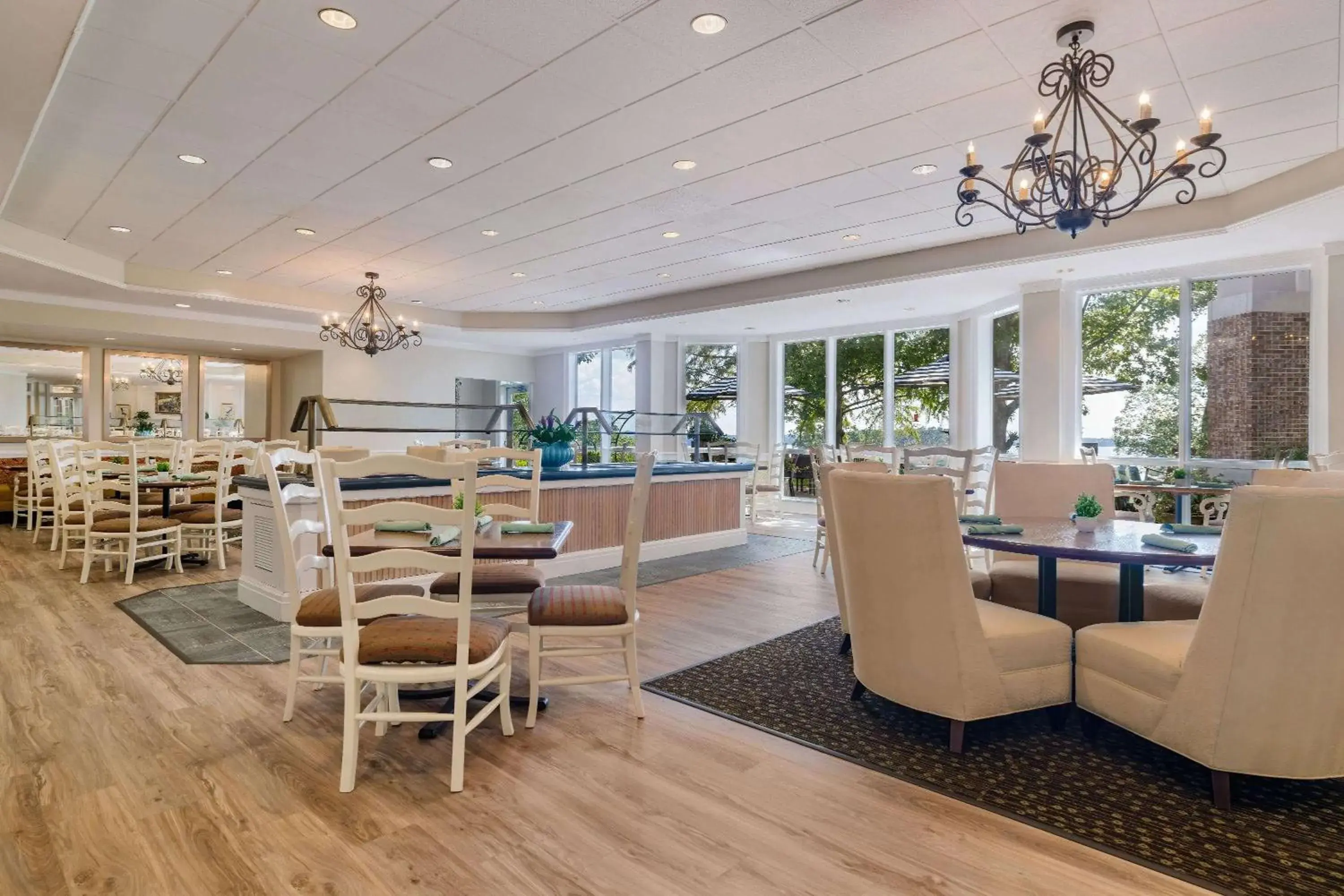 Restaurant/places to eat in Cypress Bend Resort, a Wyndham Hotel Restaurant/places to eat in Cypress Bend Resort, a Wyndham Hotel