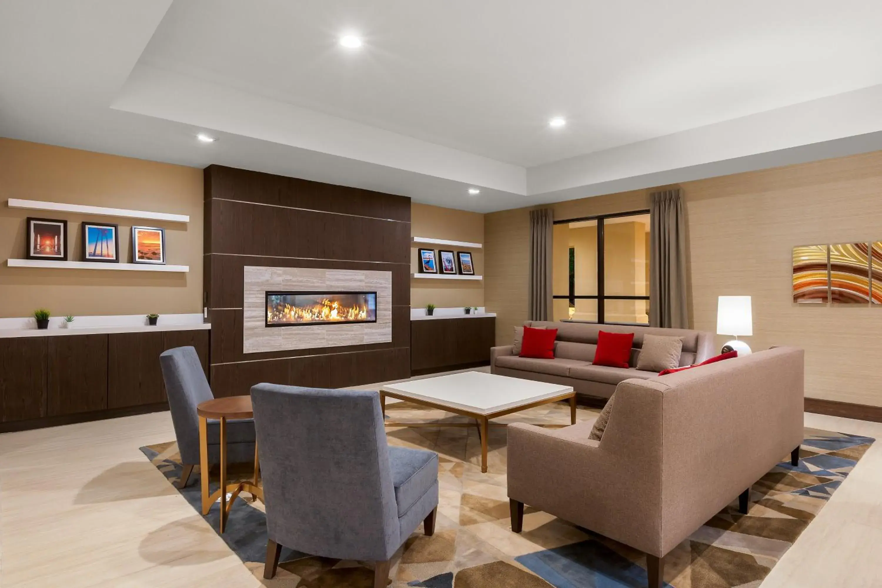 Property building in Holiday Inn La Mirada Buena Park by IHG Property building in Holiday Inn La Mirada Buena Park by IHG