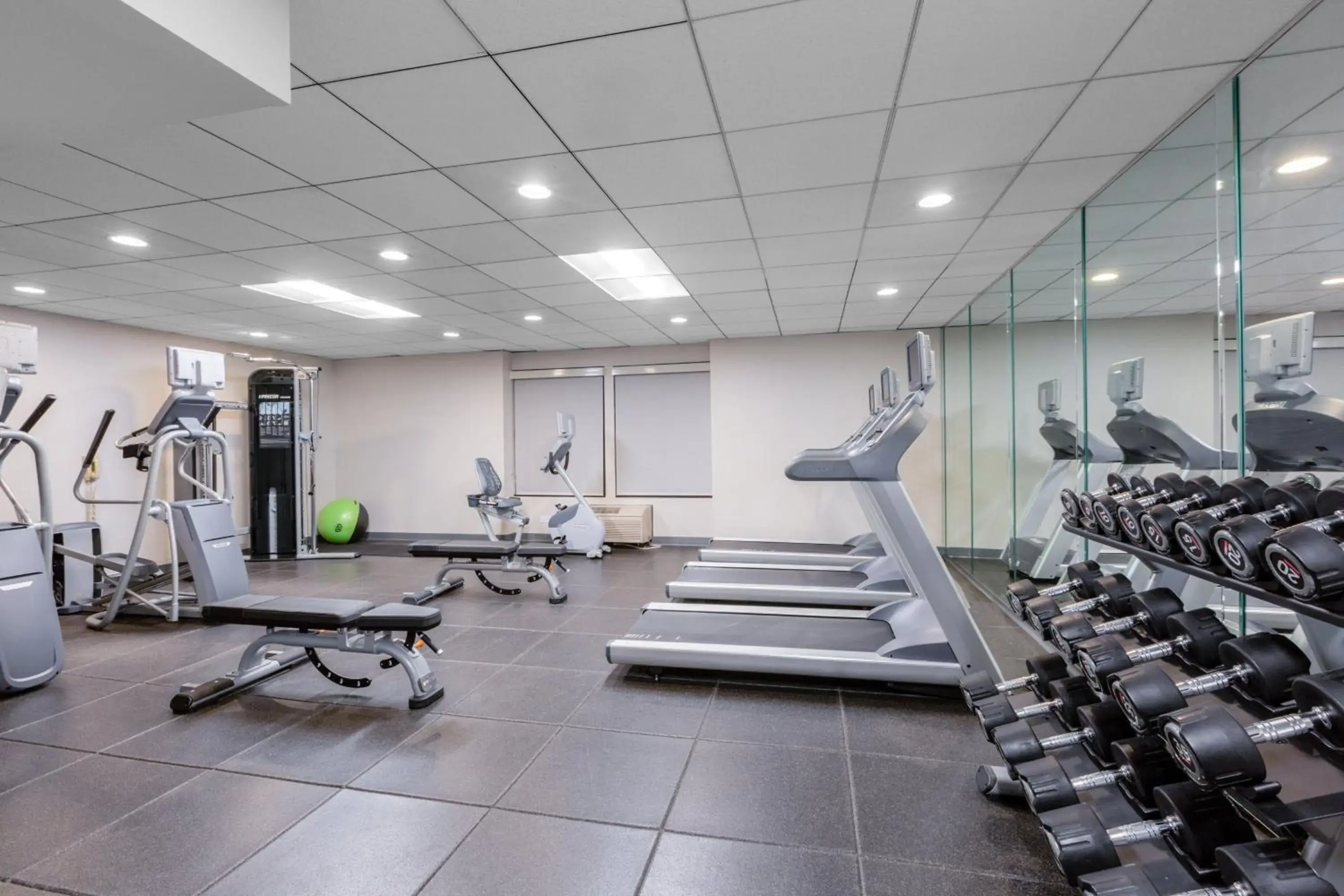 Fitness centre/facilities in Holiday Inn La Mirada Buena Park by IHG Fitness centre/facilities in Holiday Inn La Mirada Buena Park by IHG
