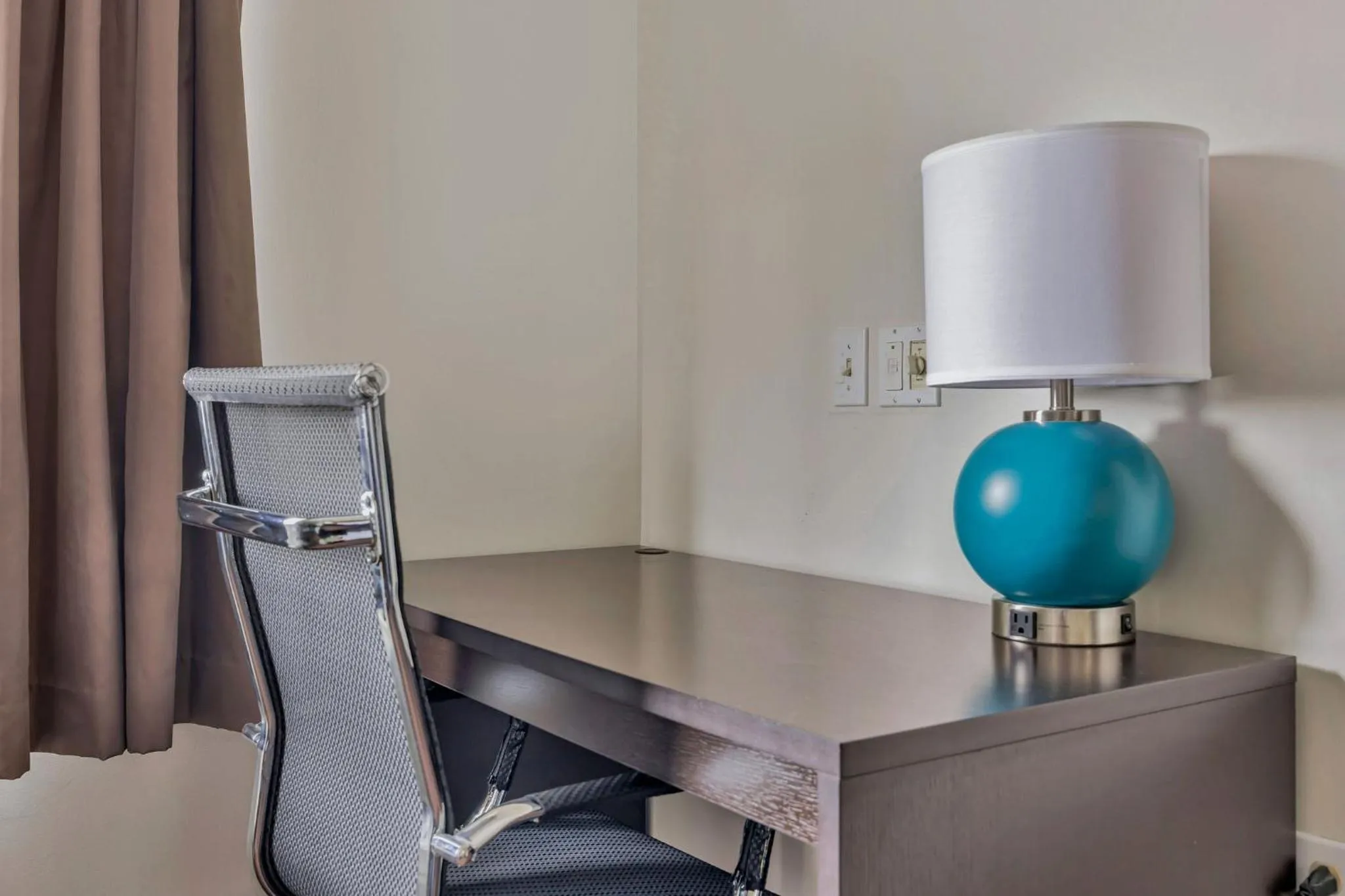 furniture in College Inn